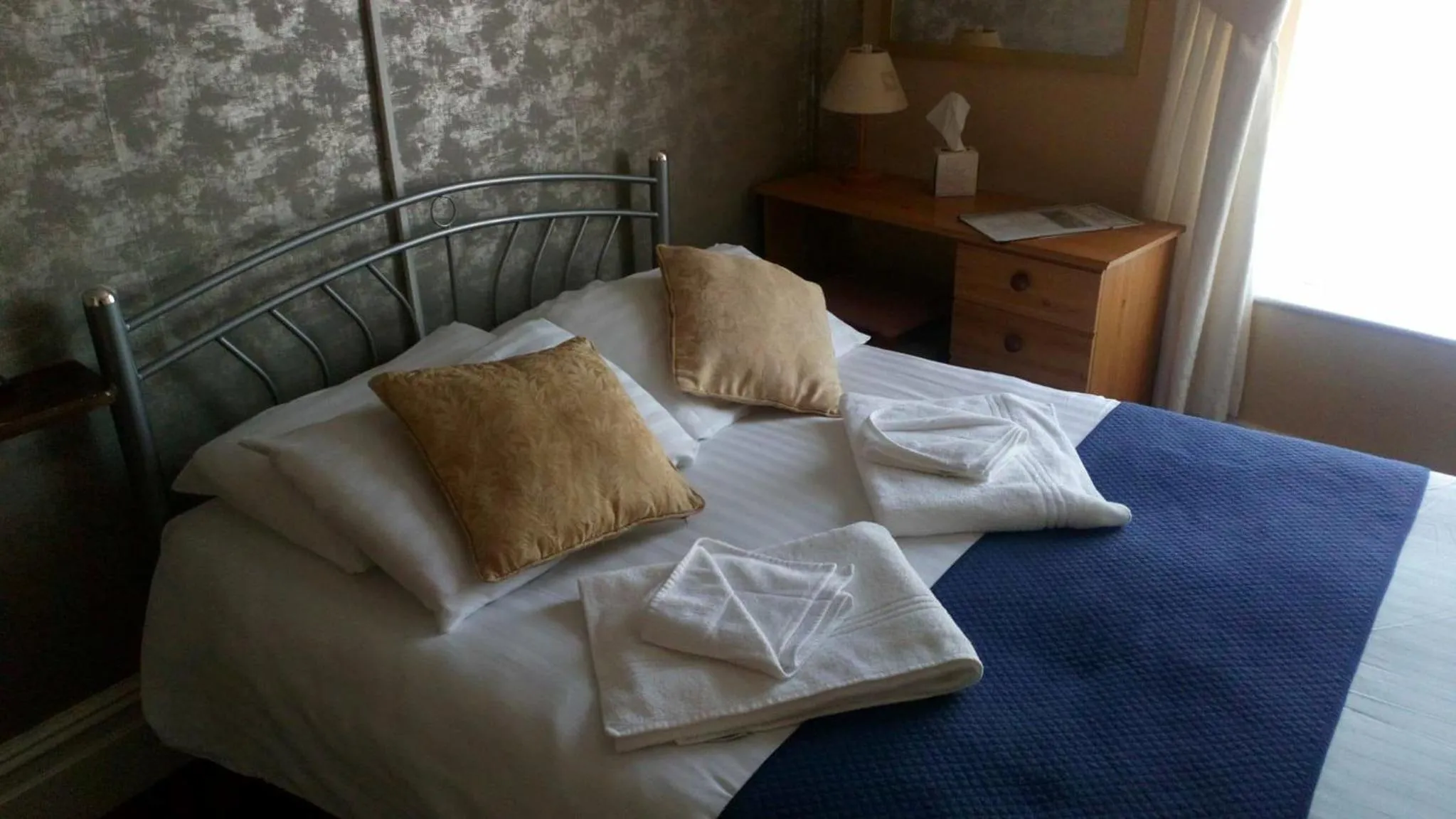 Bedroom, Bed in The Wilton International