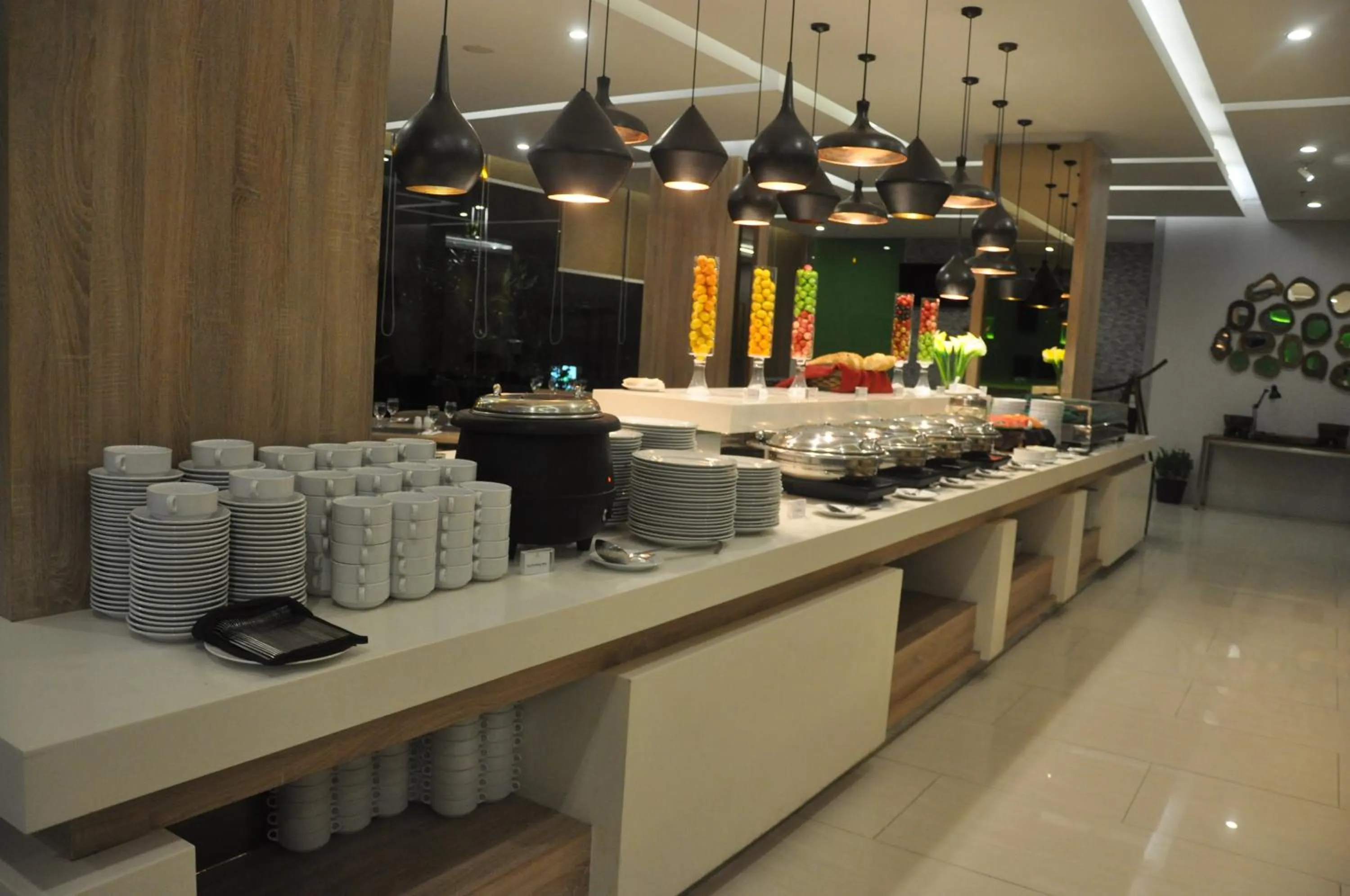 Restaurant/places to eat in Sala View Hotel