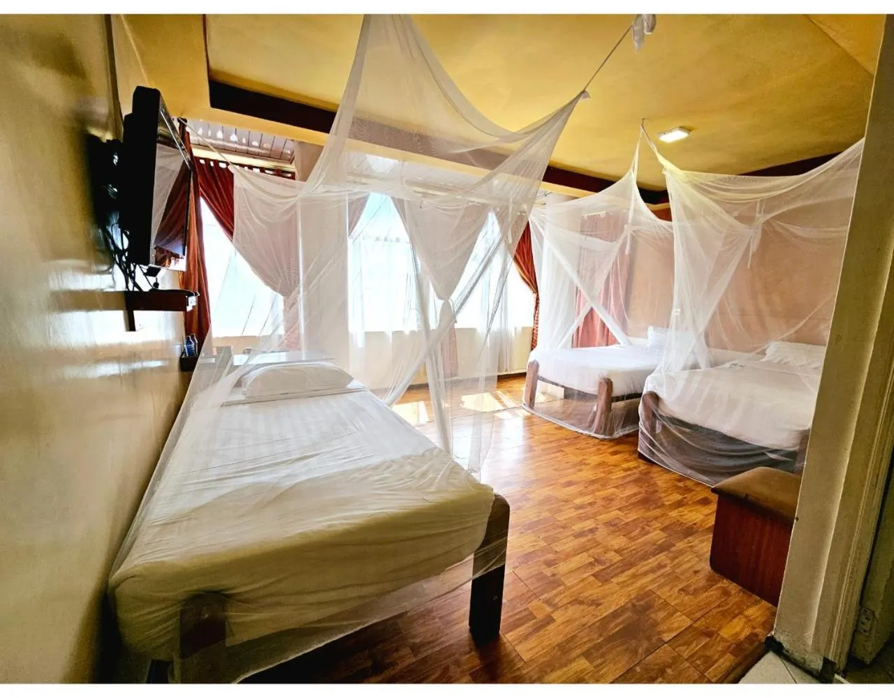 Bed in Pearl Palace Hotel