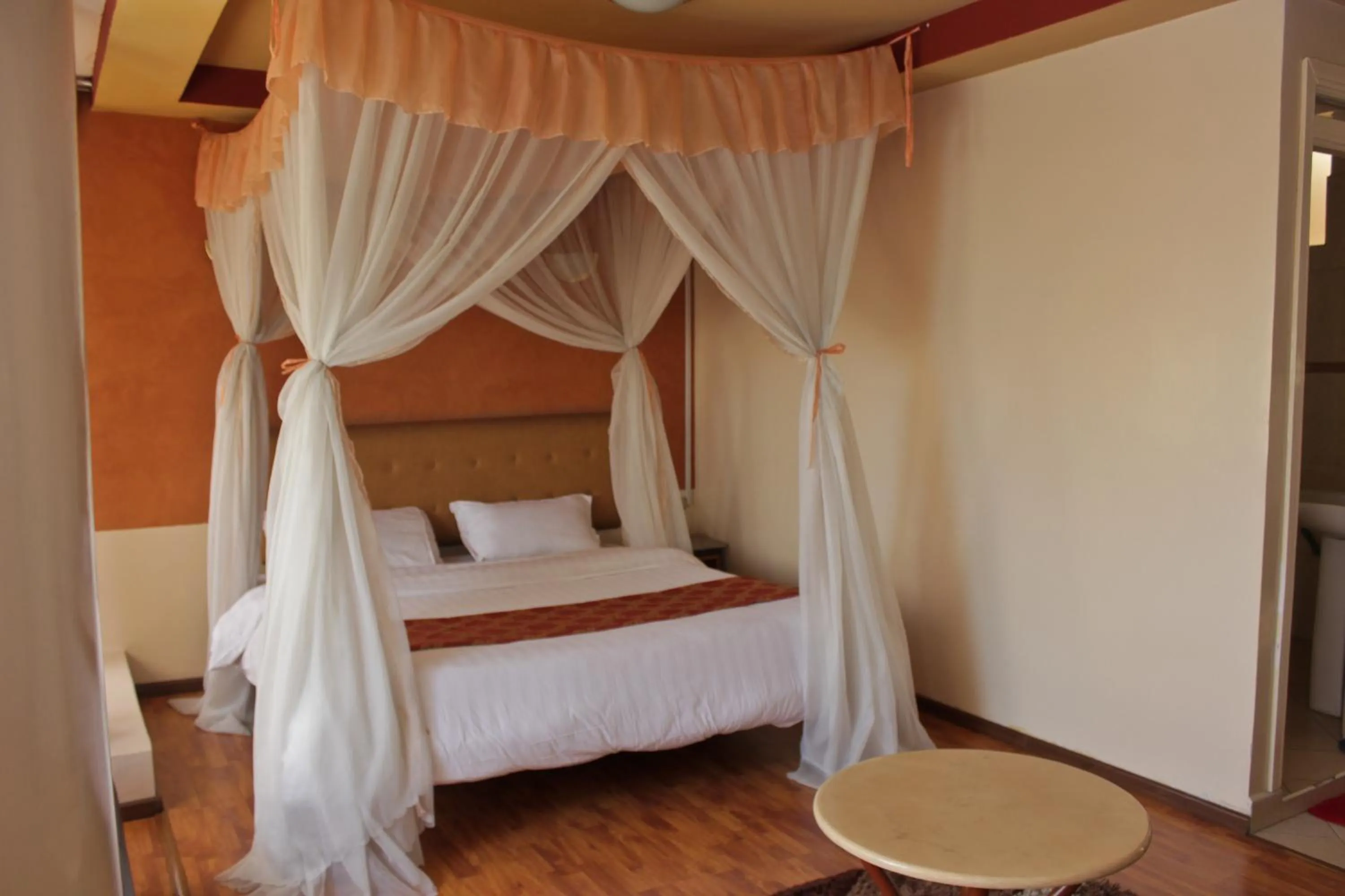 Bedroom, Bed in Pearl Palace Hotel