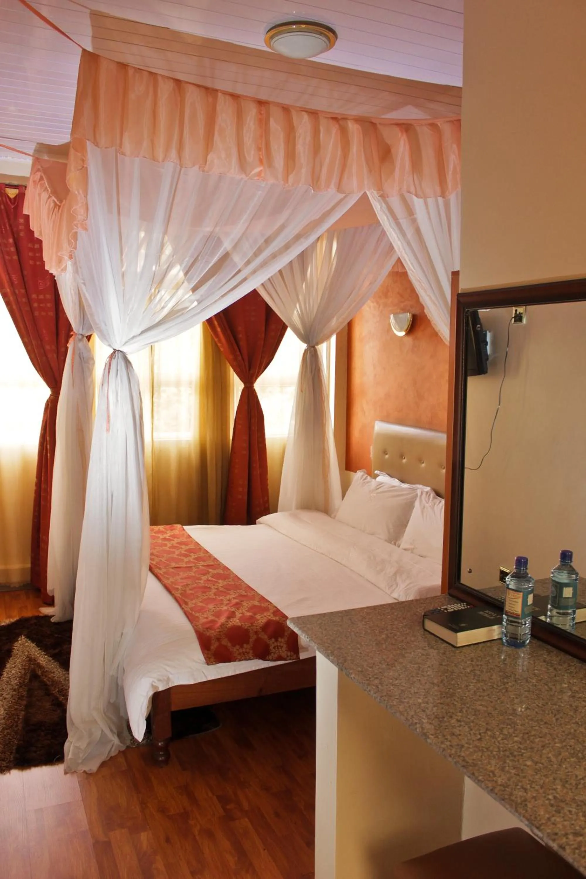 Bed in Pearl Palace Hotel