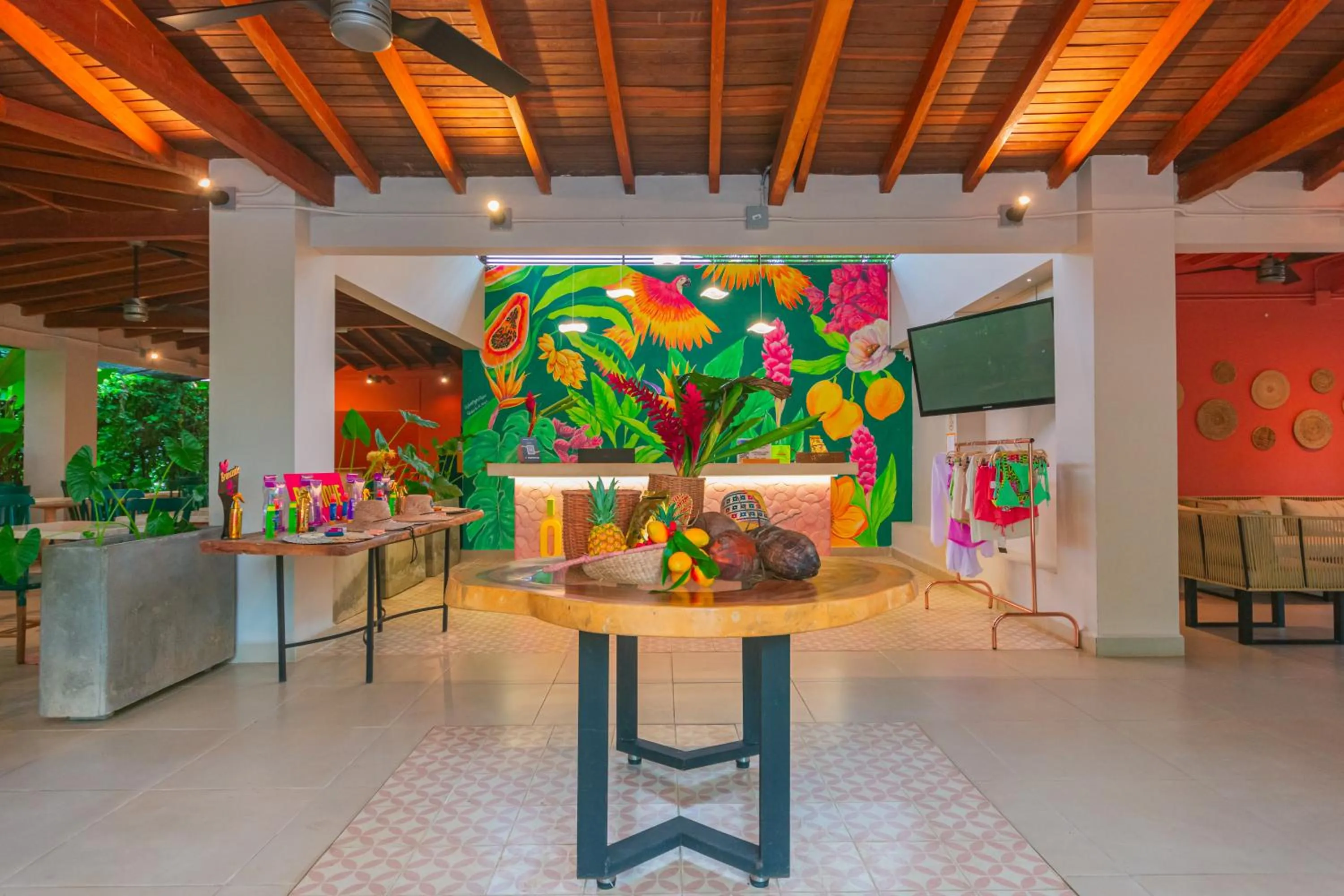 Lobby or reception in Del Trópico Hotel By GyC Hotels