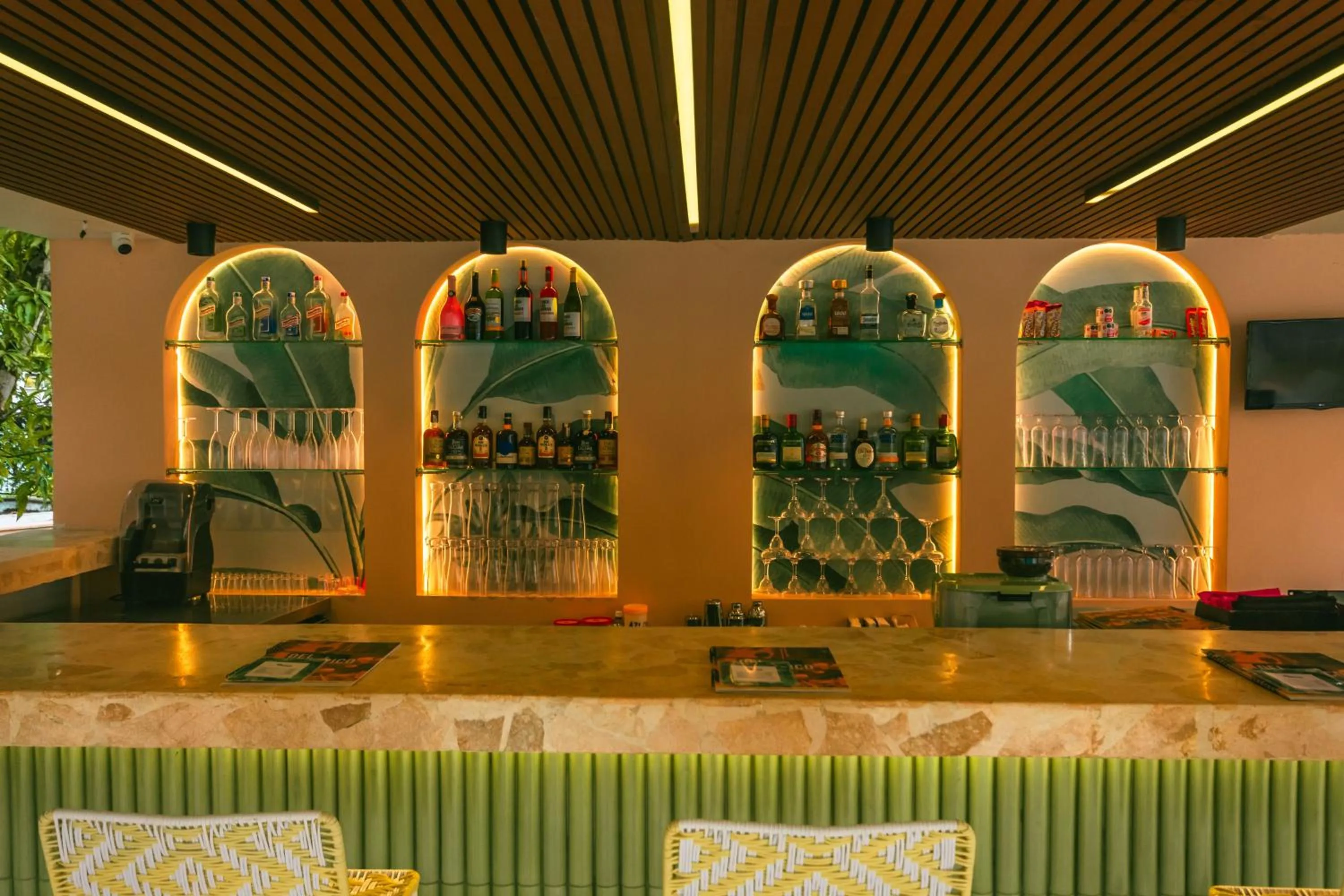 Del Trópico Hotel By GyC Hotels