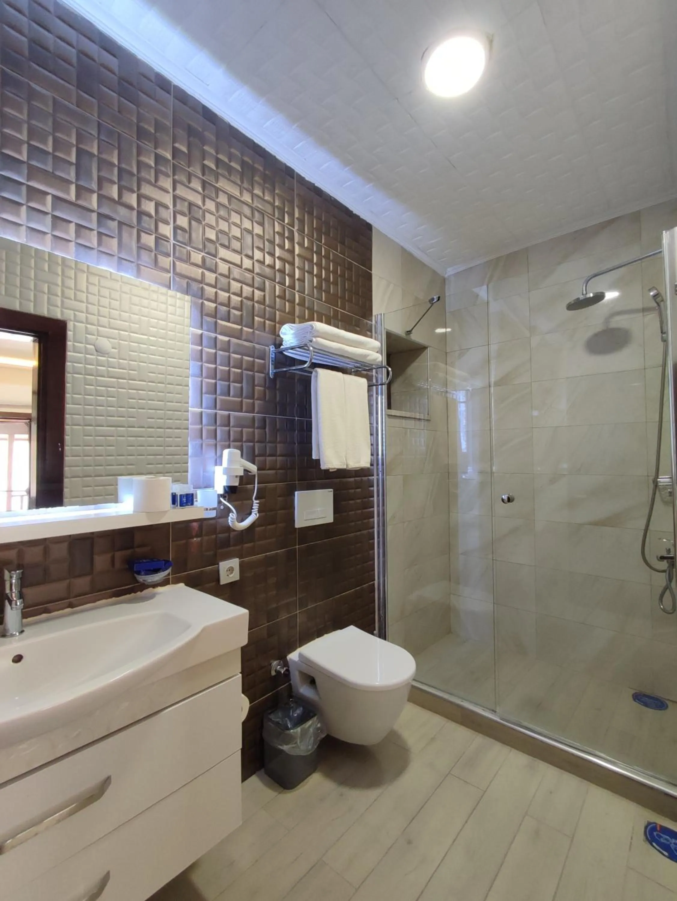 Bathroom in İskelem Otel