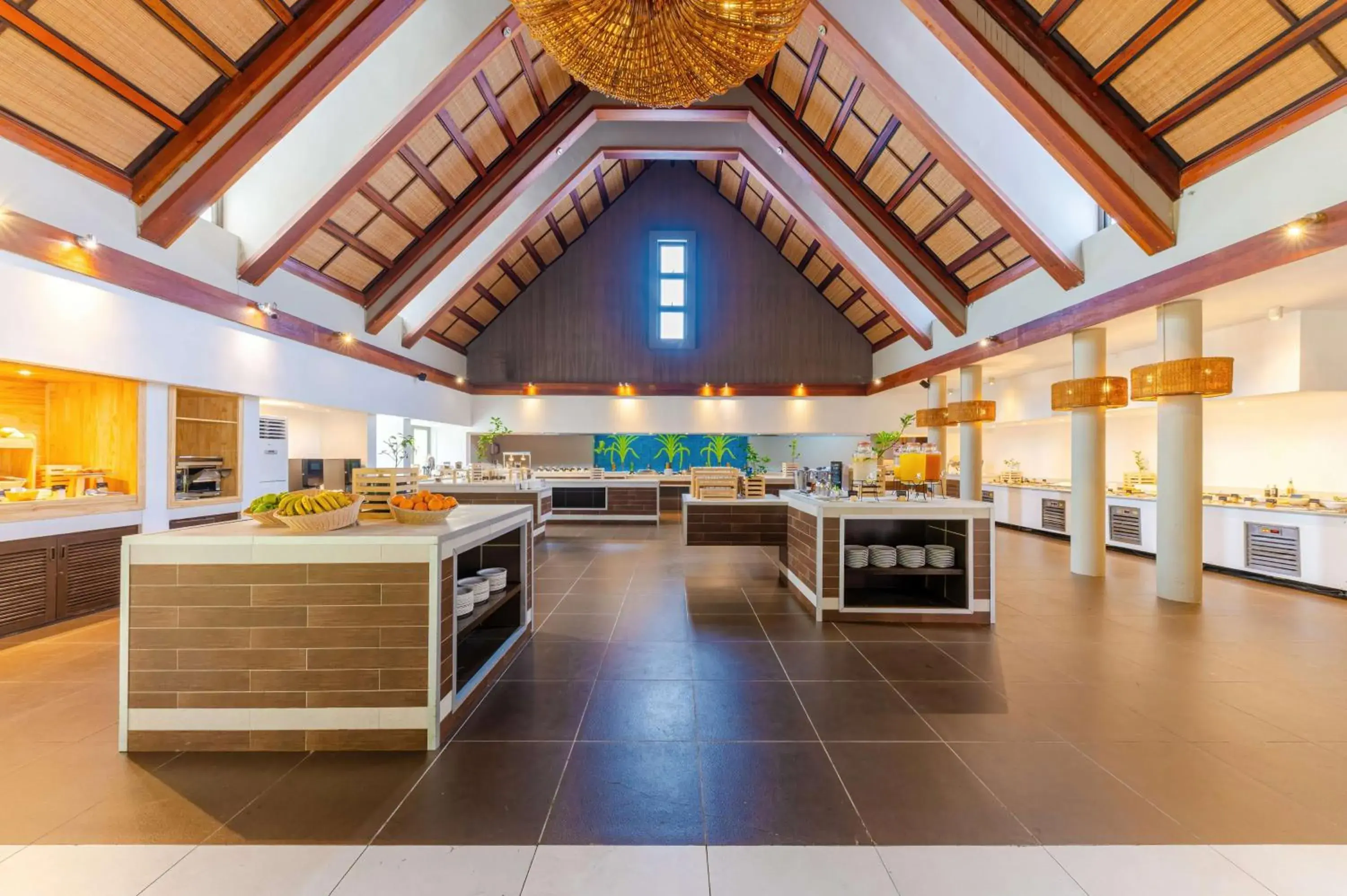 Restaurant/places to eat in Crystals Beach Resort Belle Mare, a member of Radisson Individuals Restaurant/places to eat in Crystals Beach Resort Belle Mare, a member of Radisson Individuals