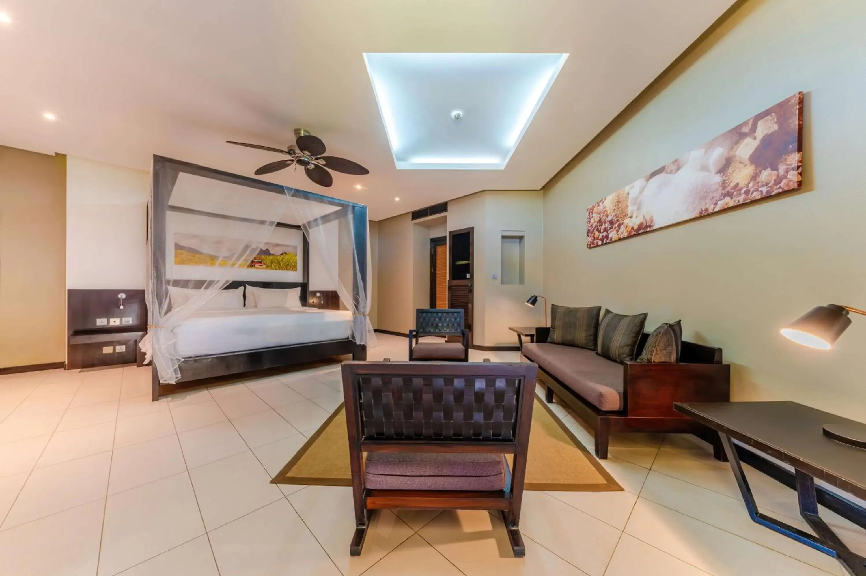 Photo of the whole room, Bed in Crystals Beach Resort Belle Mare, a member of Radisson Individuals Photo of the whole room, Bed in Crystals Beach Resort Belle Mare, a member of Radisson Individuals