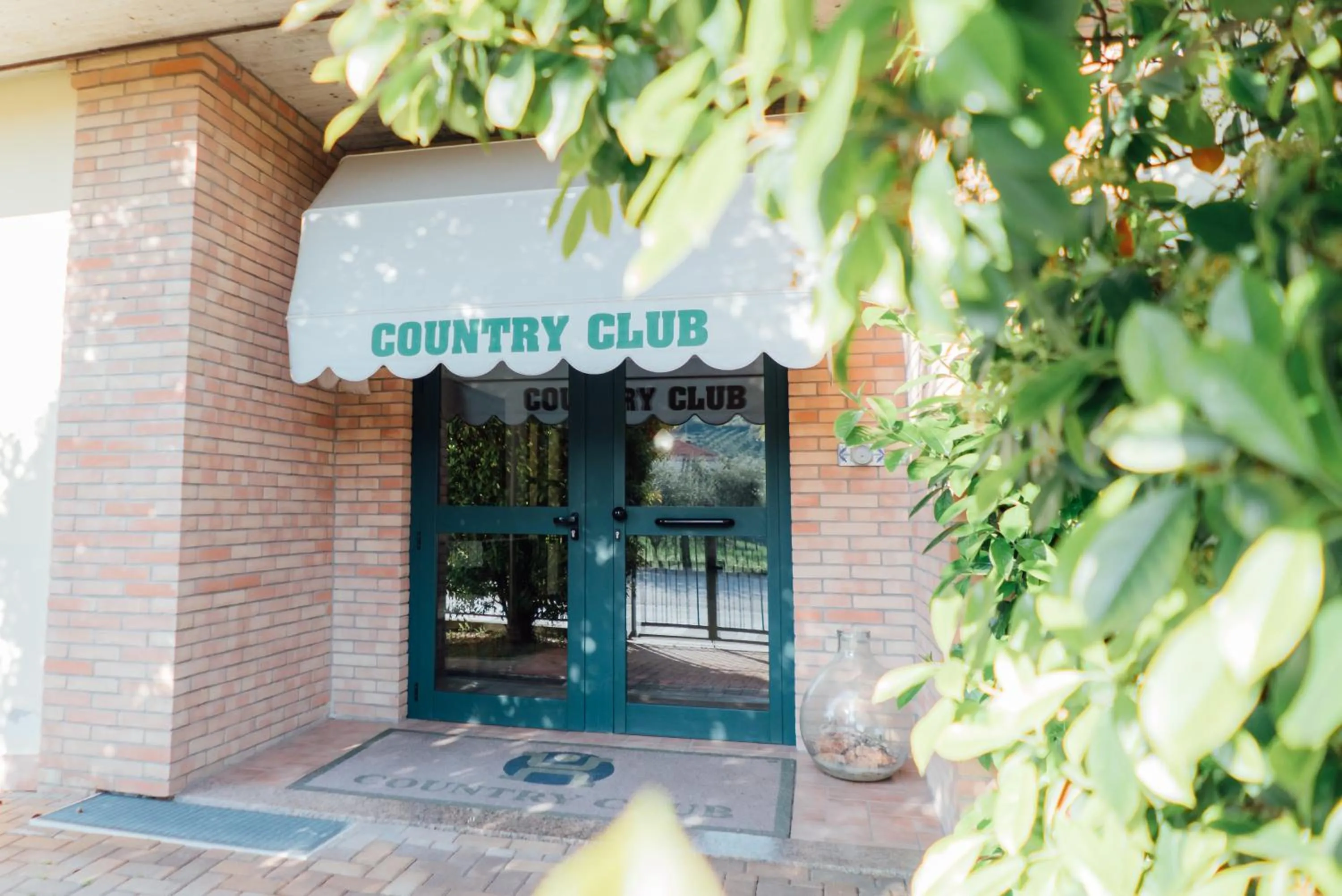 Country Club Sport