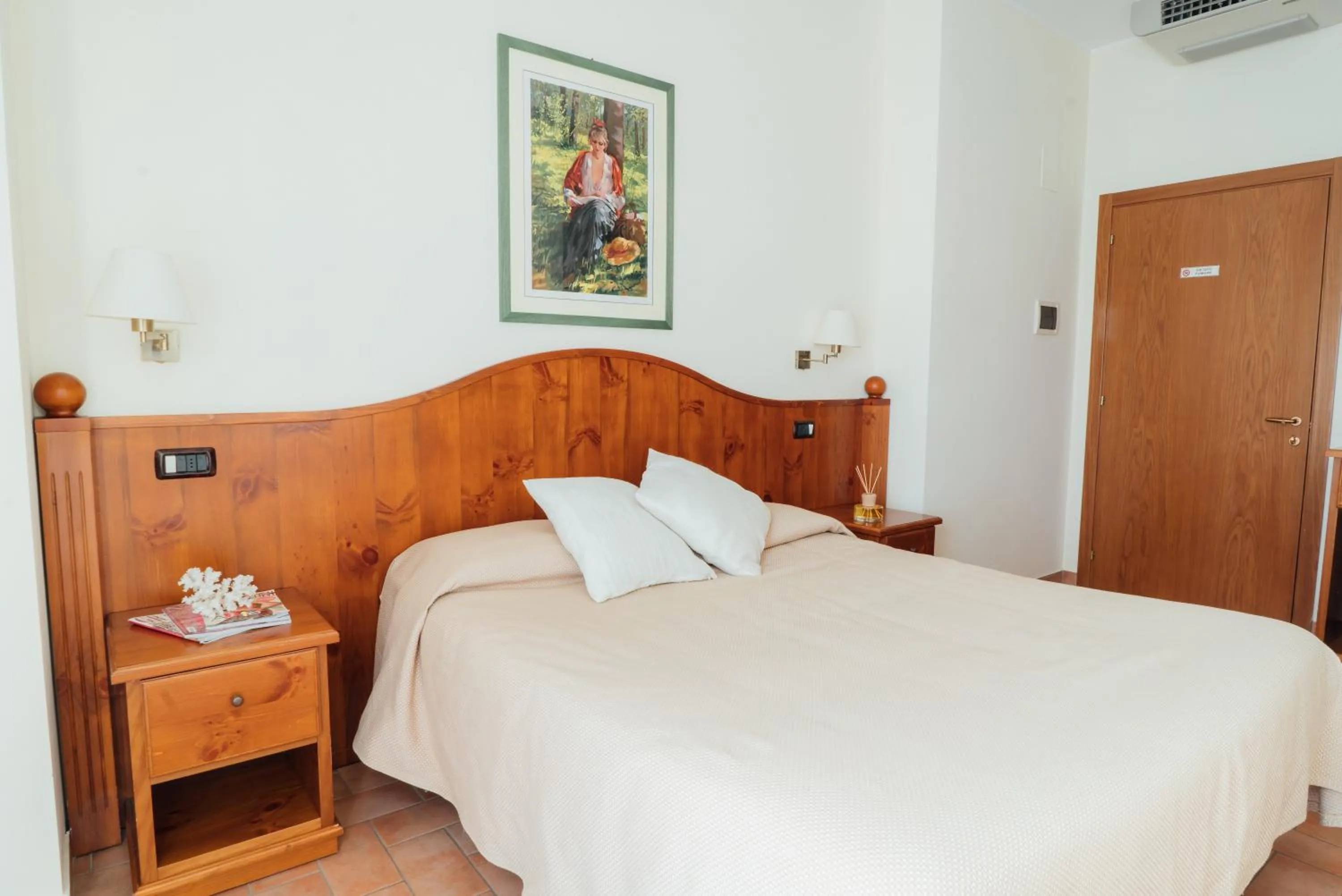 Bed in Country Club Sport