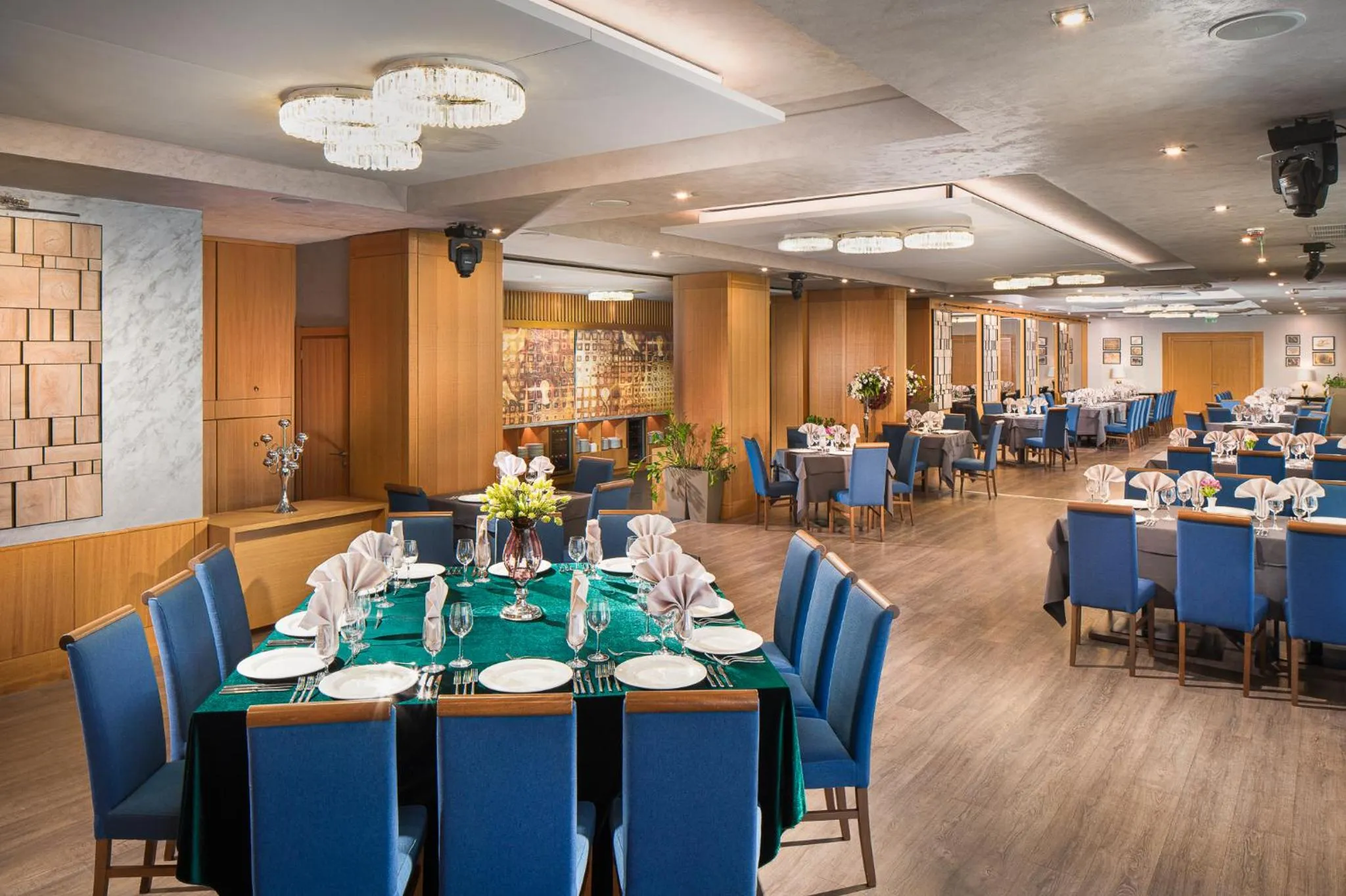 Restaurant/places to eat in Landmark Creek Hotel Plovdiv