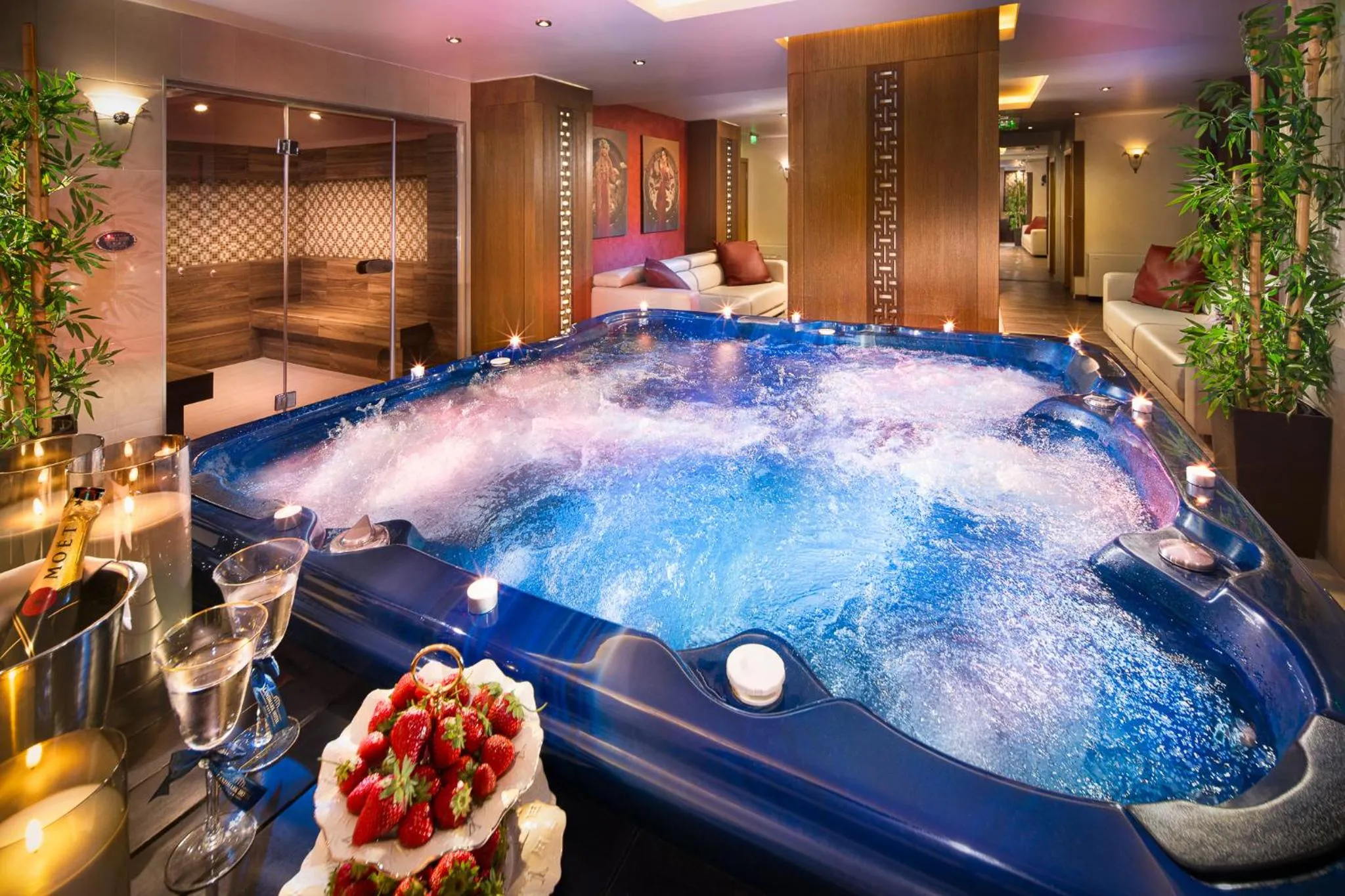 Hot Tub in Landmark Creek Hotel Plovdiv