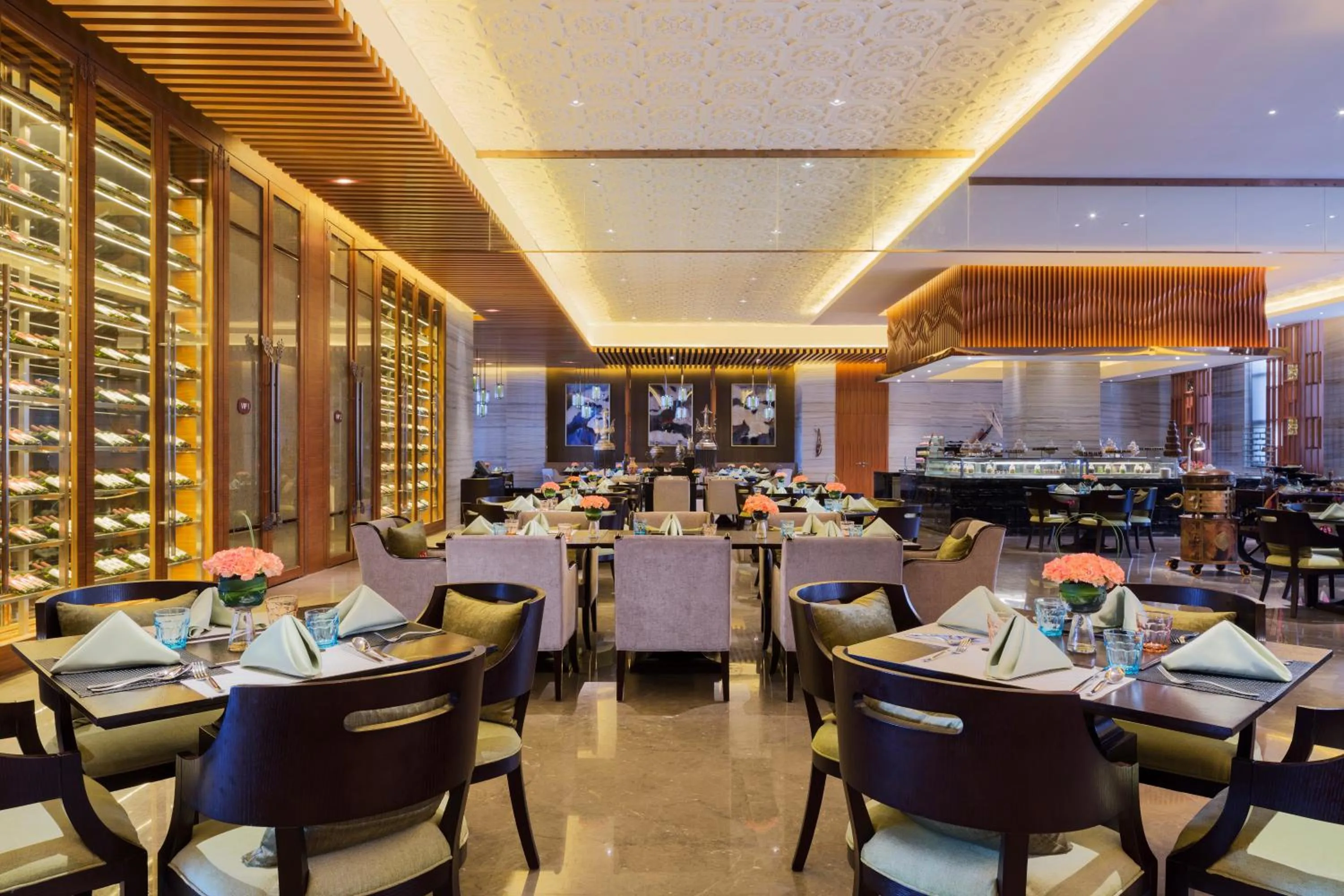 Restaurant/places to eat in Wanda Realm Chifeng Hotel