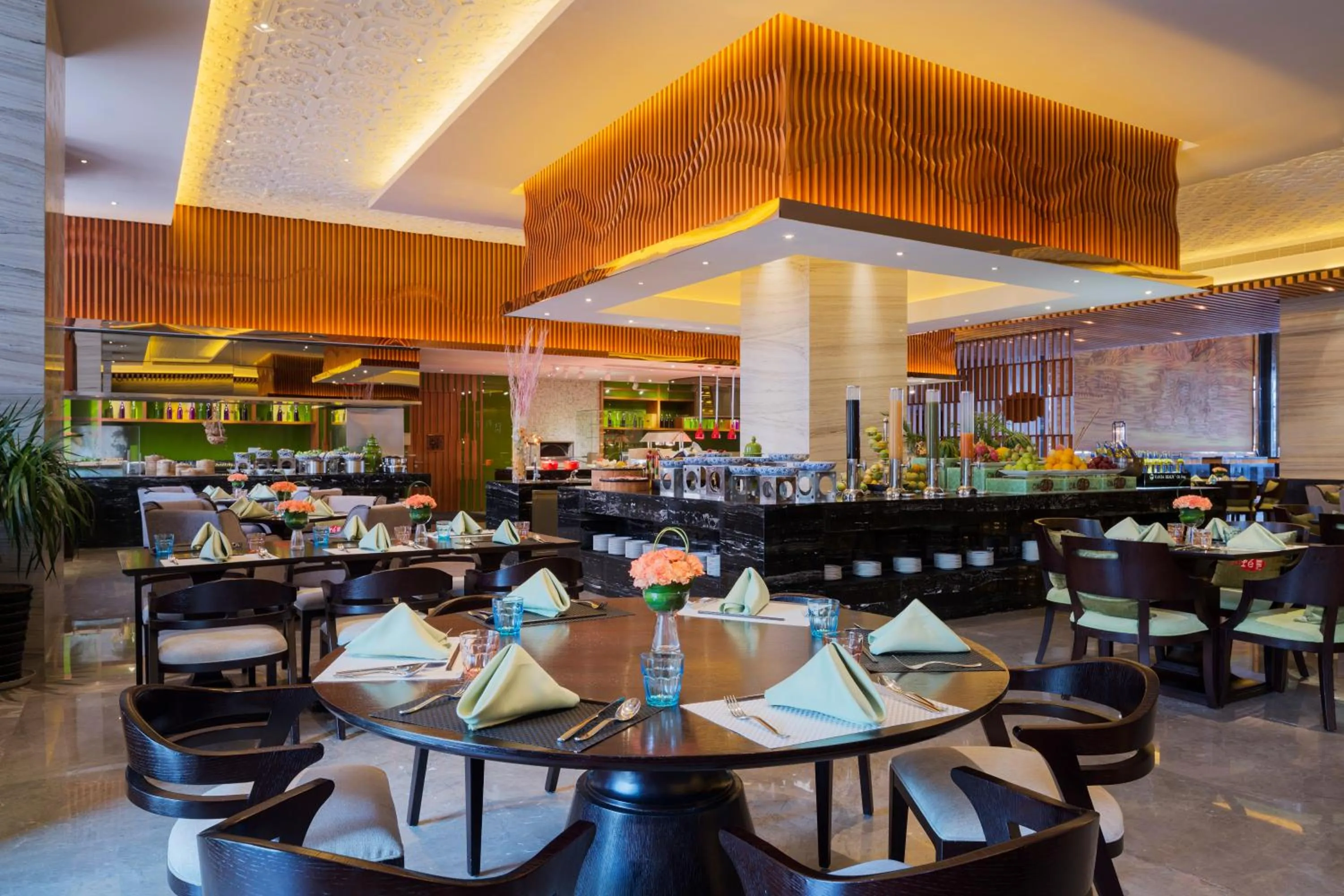 Restaurant/places to eat in Wanda Realm Chifeng Hotel