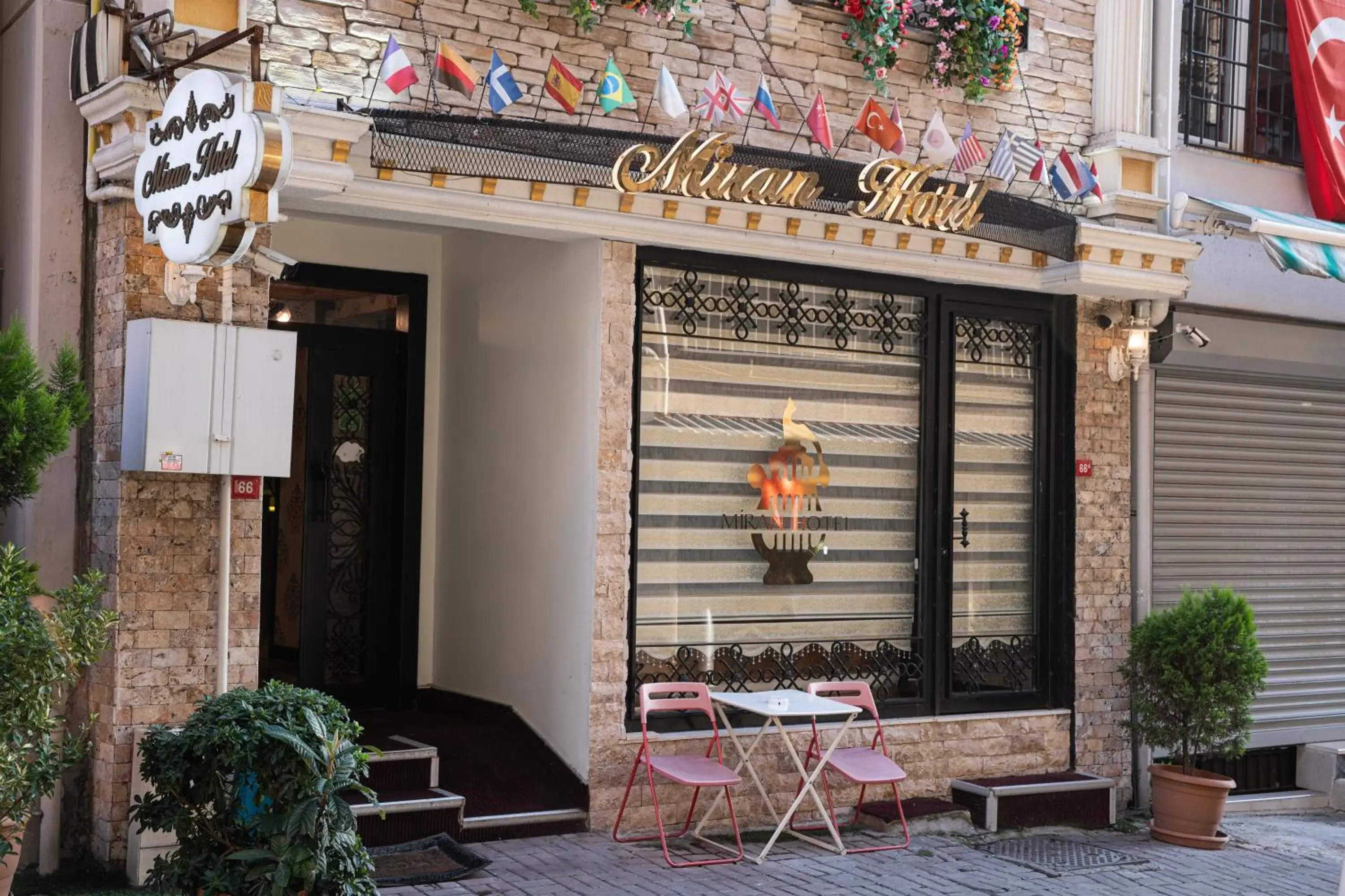 Facade/entrance in Miran Hotel Facade/entrance in Miran Hotel