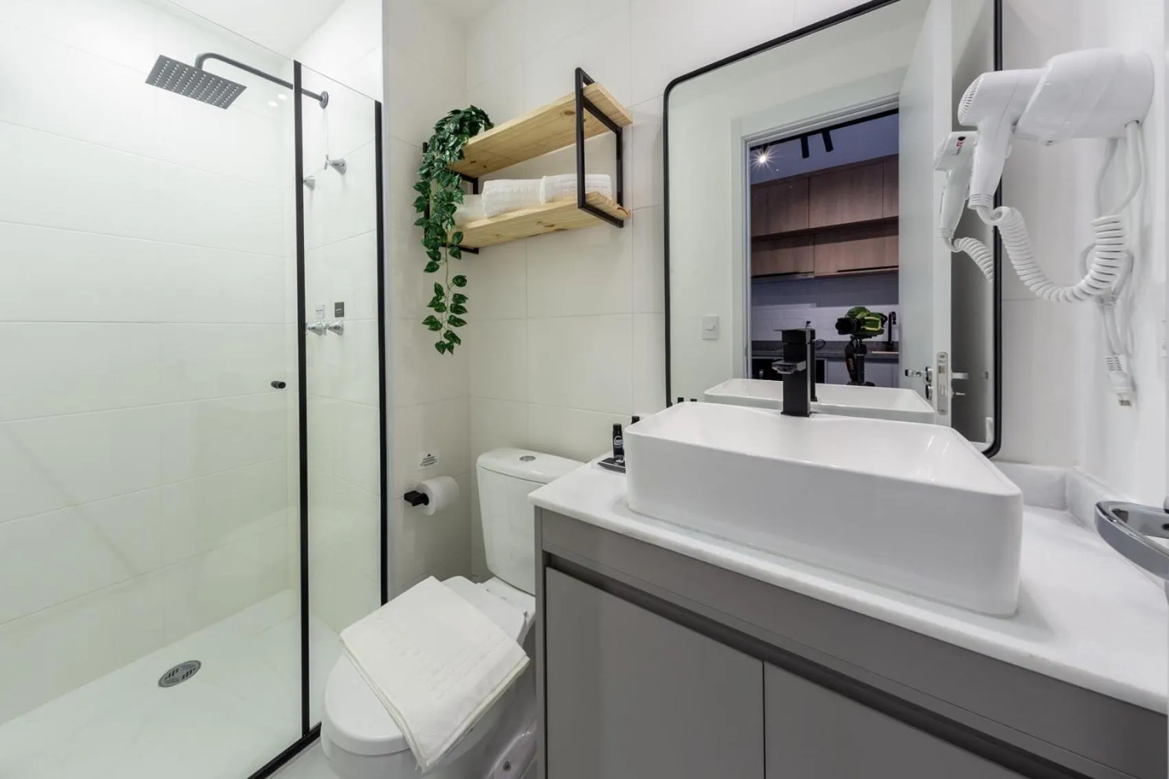 Shower in Charlie Uwin Brooklin