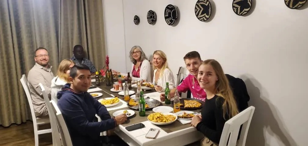 Guests in Nimaro Courts