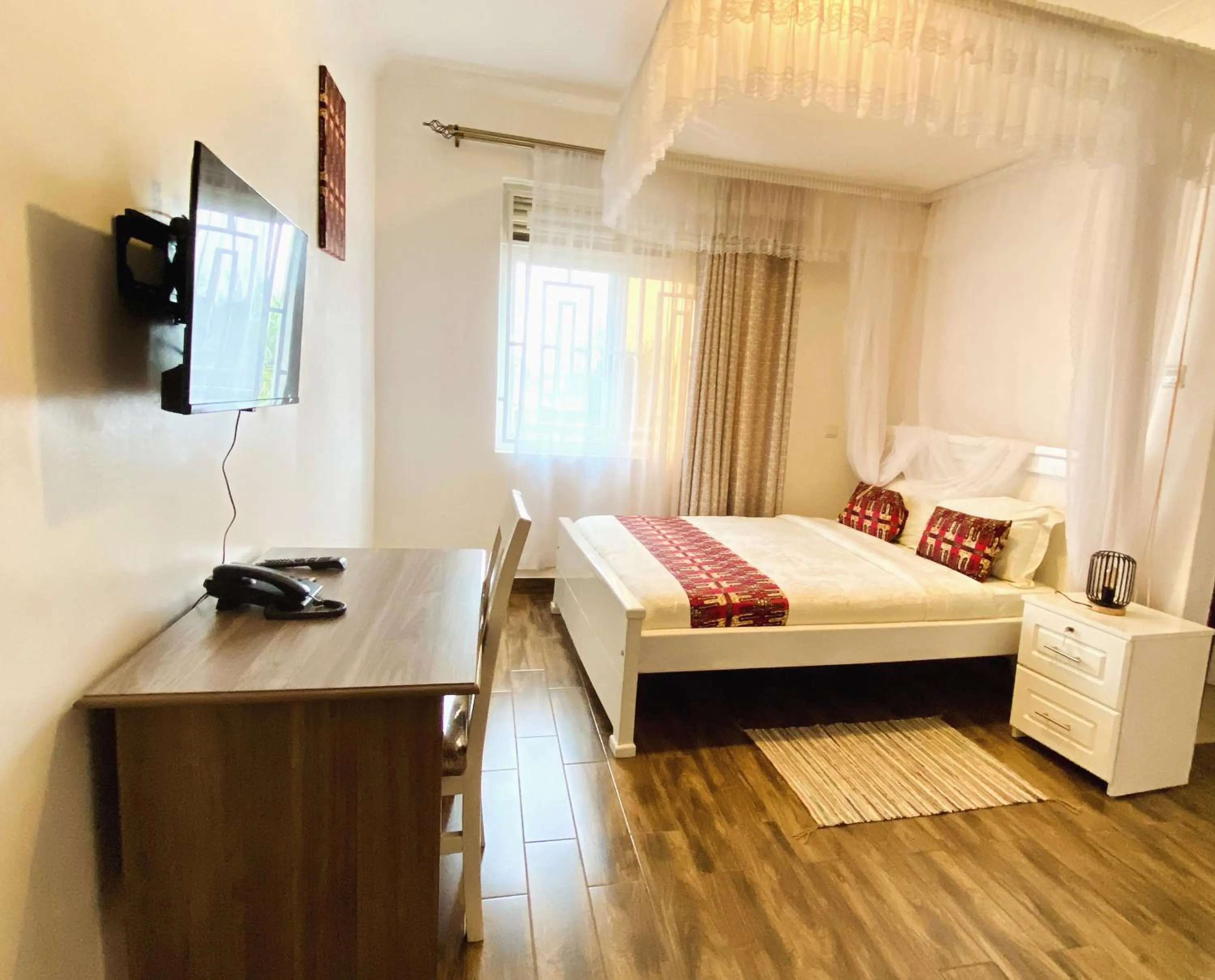 TV and multimedia, Bed in Nimaro Courts
