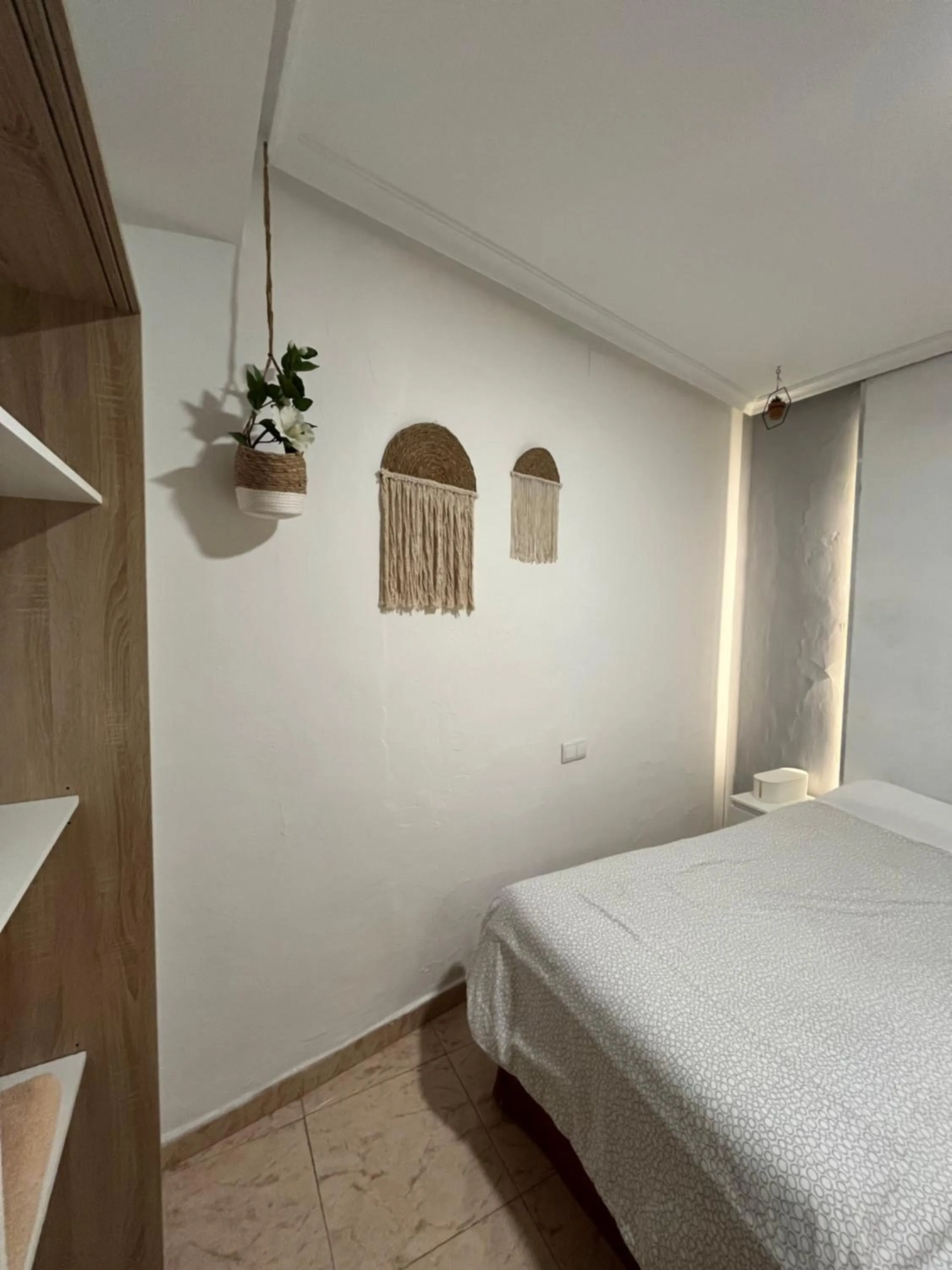 Bed in Roomin Hostel