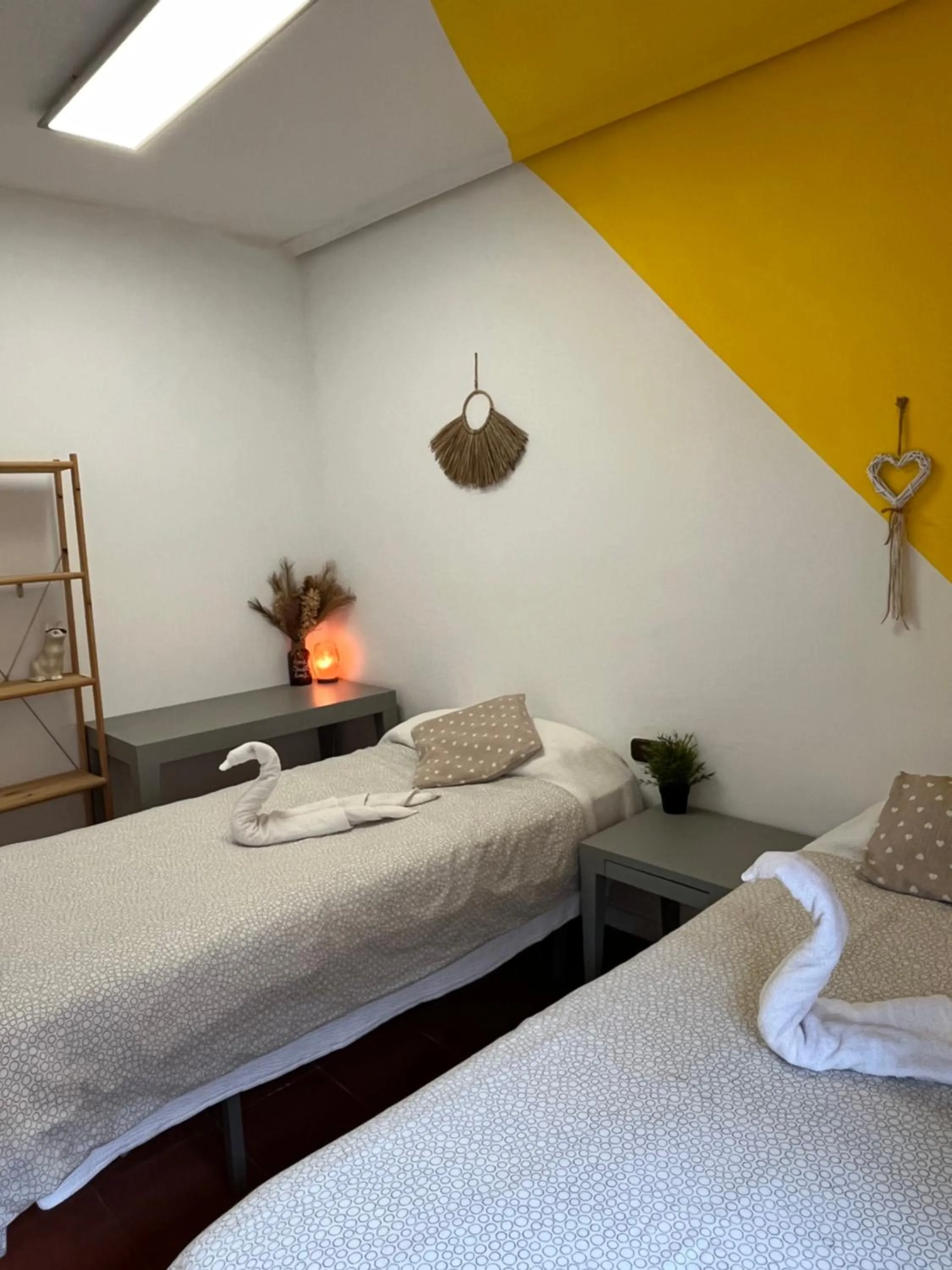 Bed in Roomin Hostel