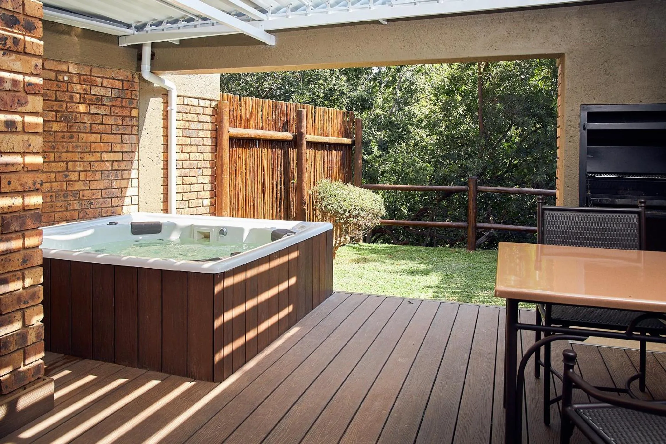 Patio in First Group Magalies Park