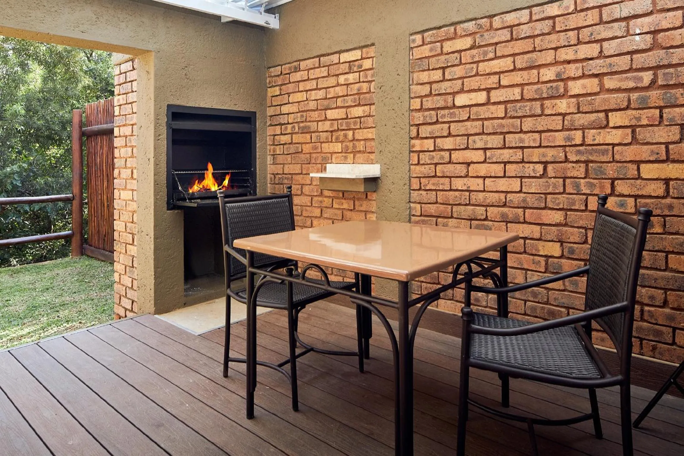 Patio in First Group Magalies Park