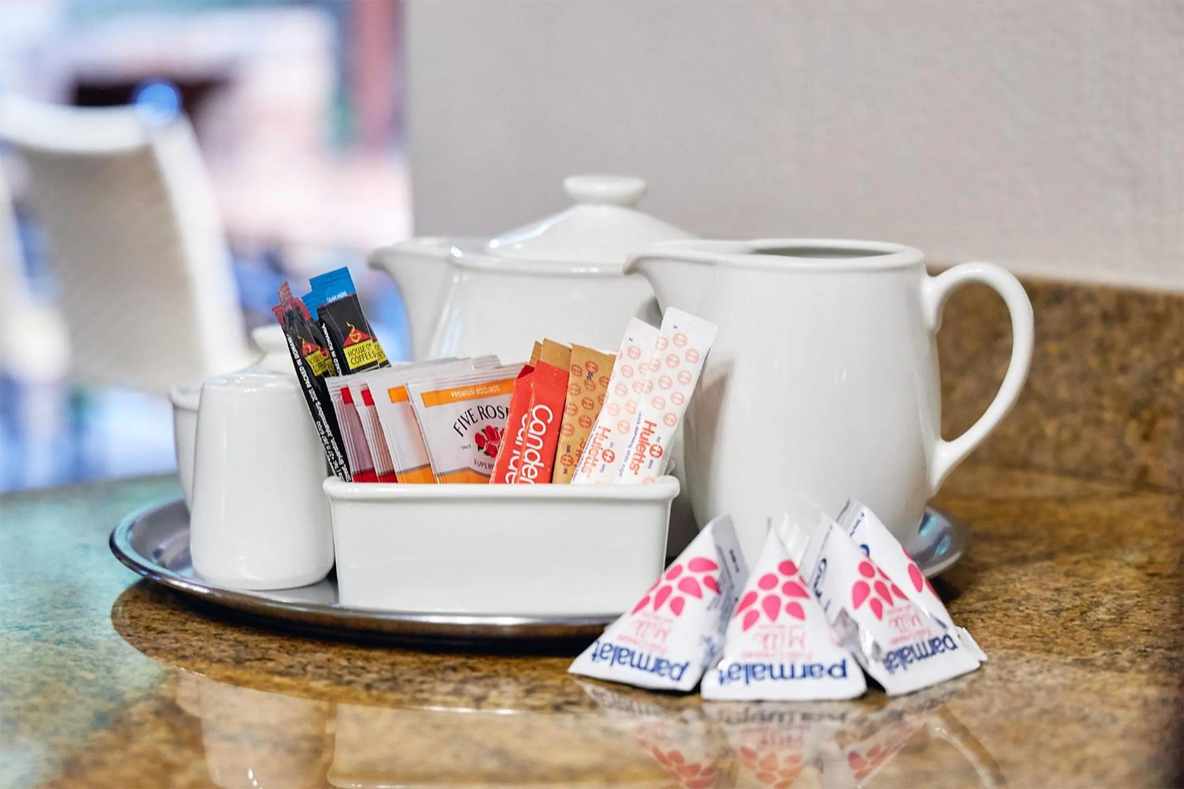 Coffee/tea facilities in First Group Magalies Park