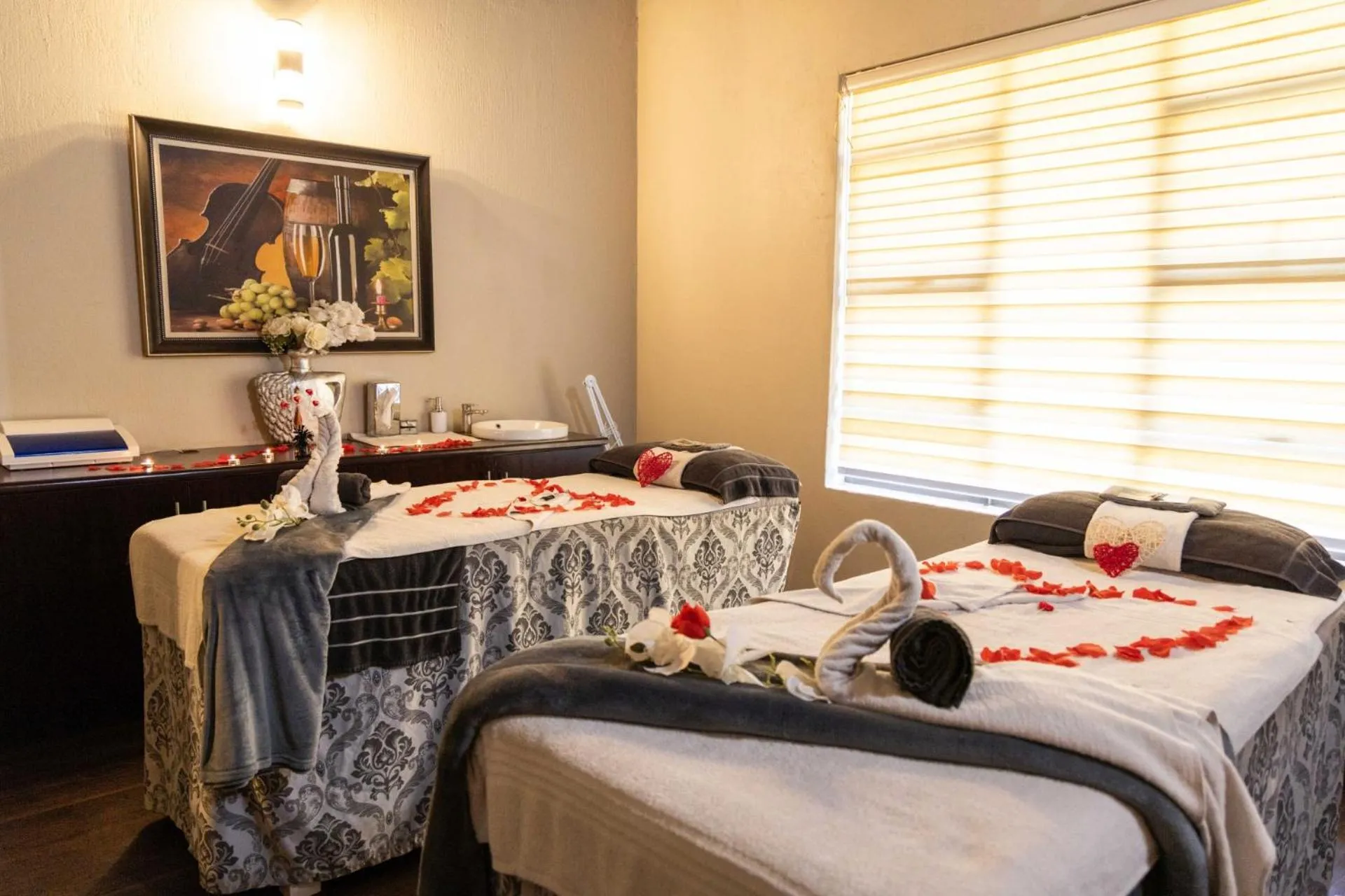 Spa and wellness centre/facilities, Bed in First Group Magalies Park