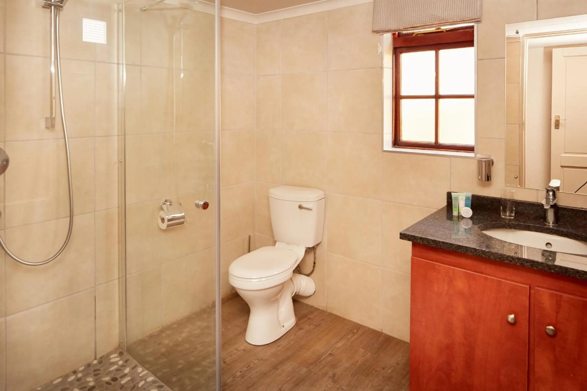 Shower in First Group Magalies Park