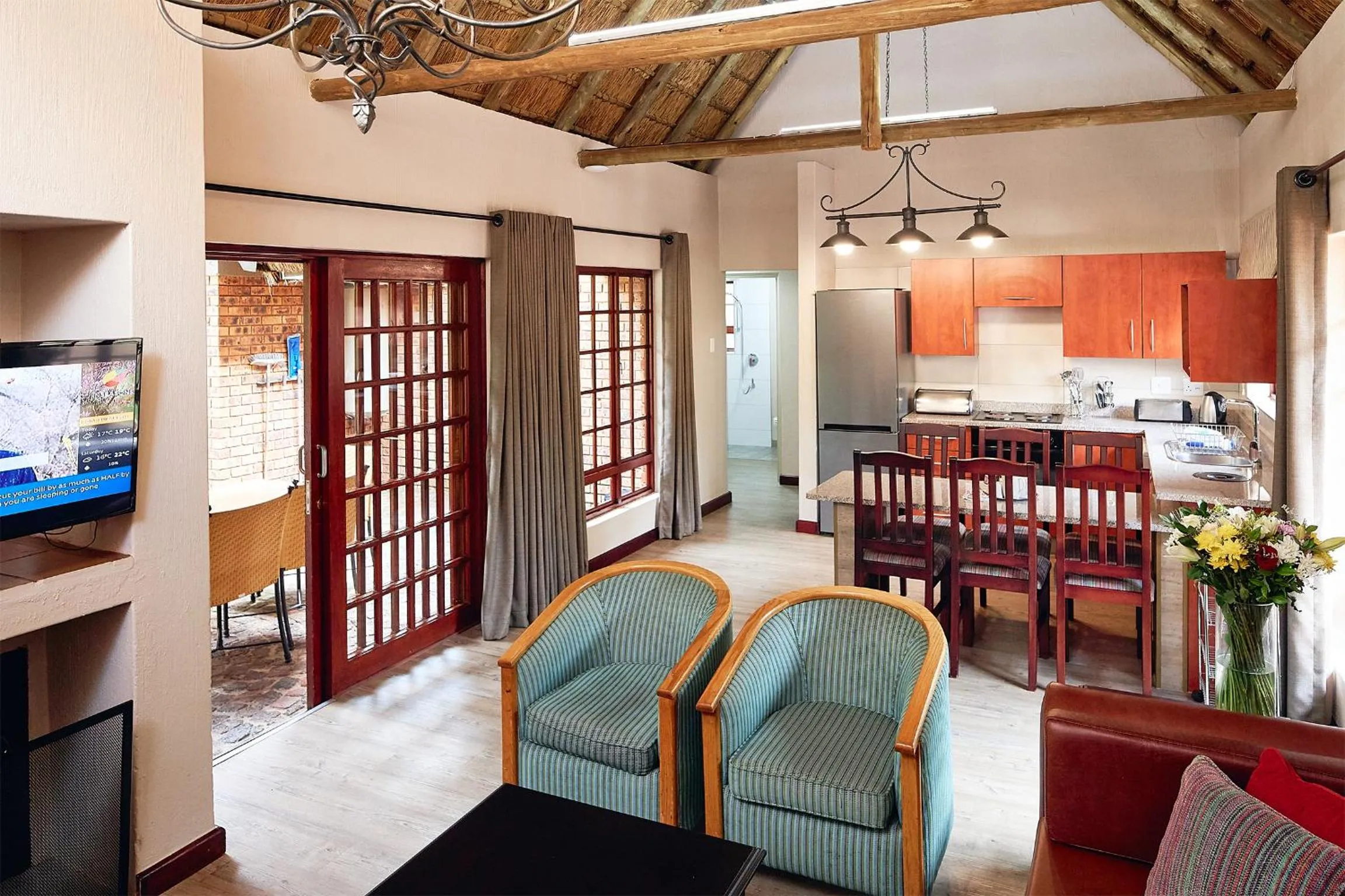 TV and multimedia in First Group Magalies Park