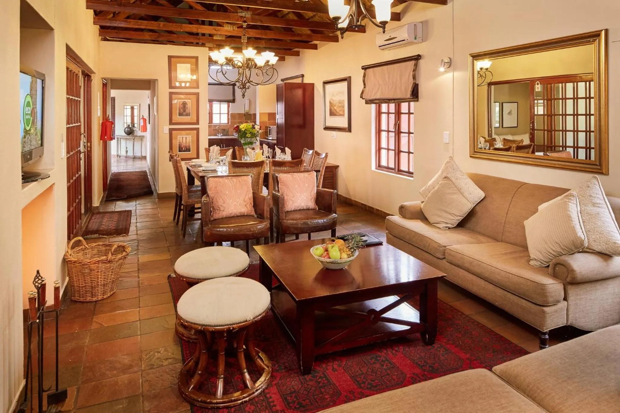 TV and multimedia in First Group Magalies Park