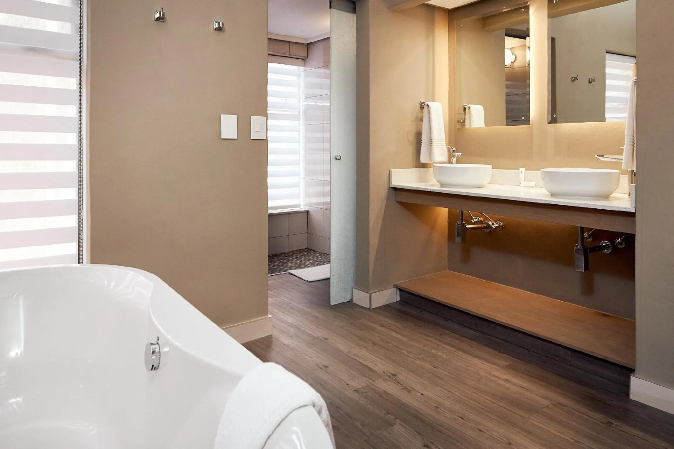 Shower in First Group Magalies Park