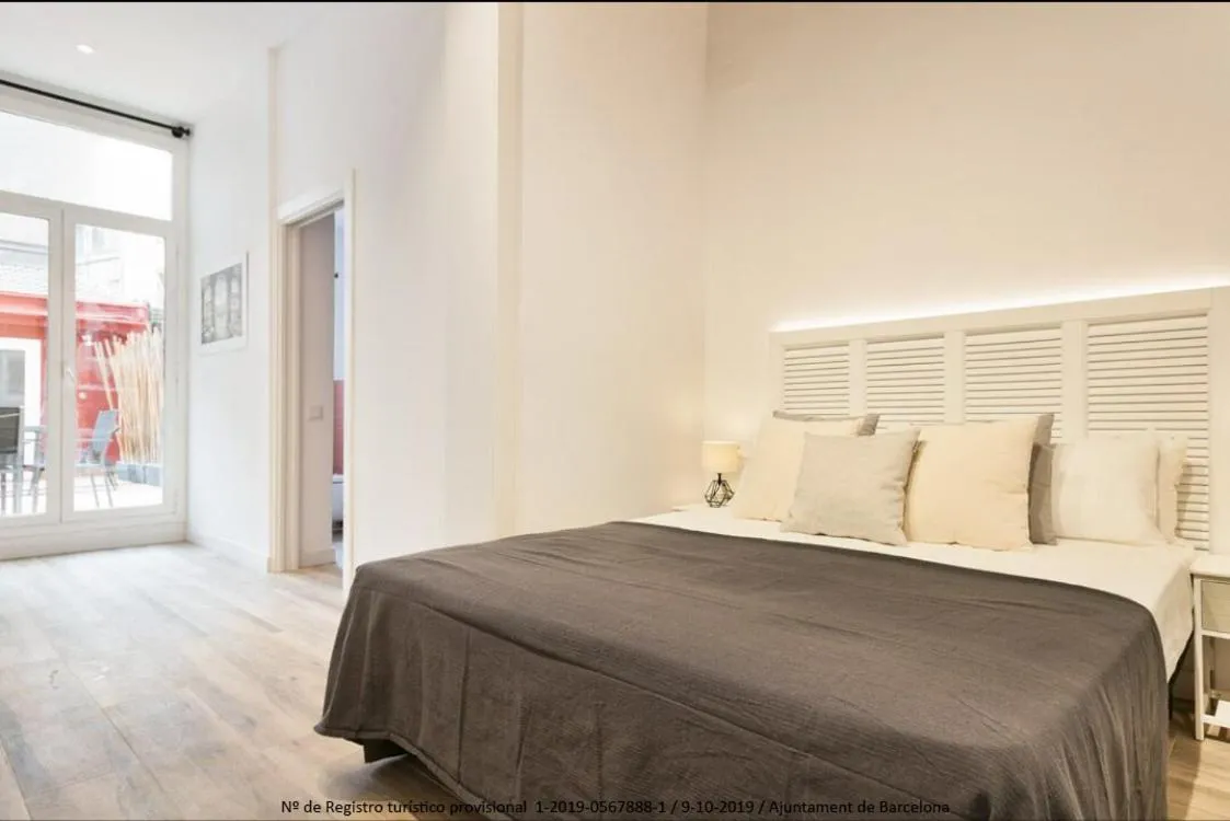 Bed in Catalonia Square Terrace & 5 bathrooms 5BD-5BTH