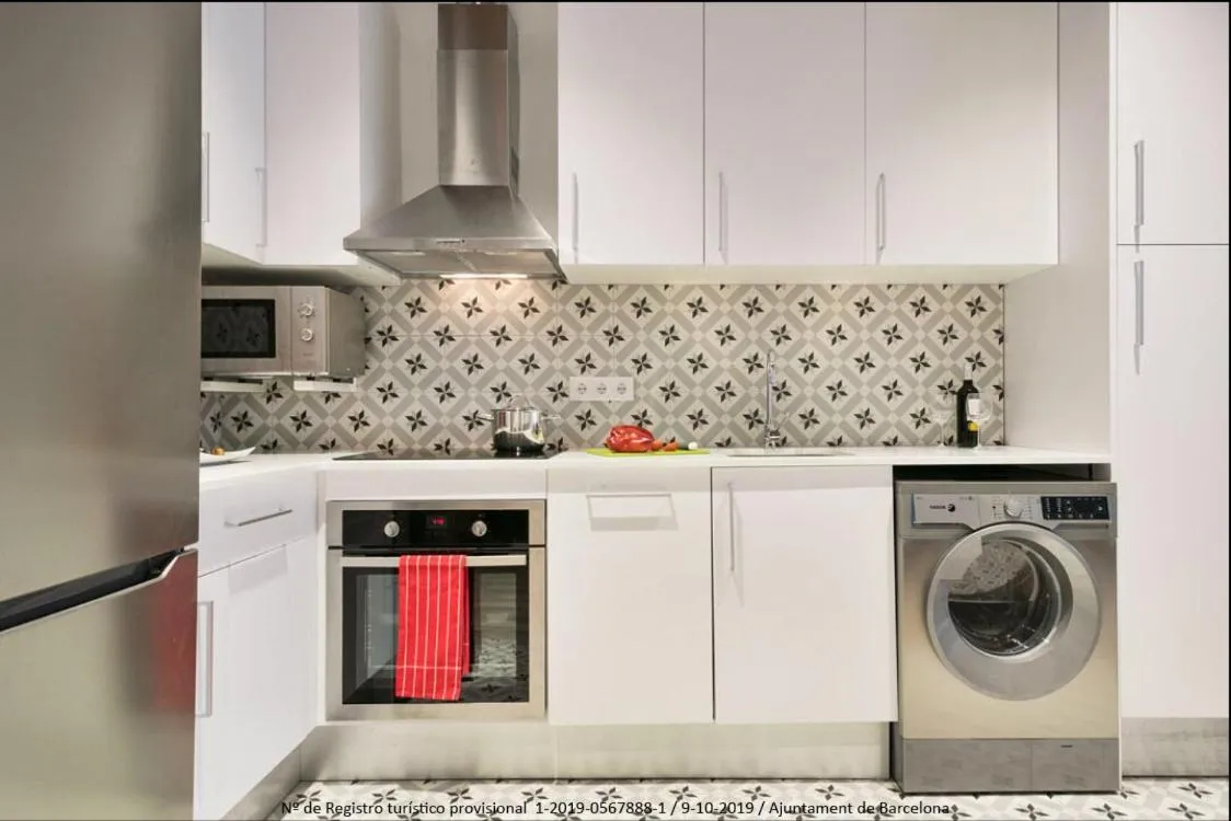 Kitchen or kitchenette in Catalonia Square Terrace & 5 bathrooms 5BD-5BTH