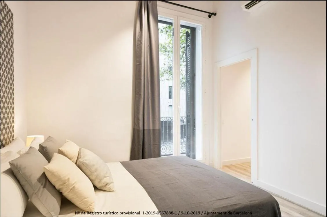 Bed in Catalonia Square Terrace & 5 bathrooms 5BD-5BTH