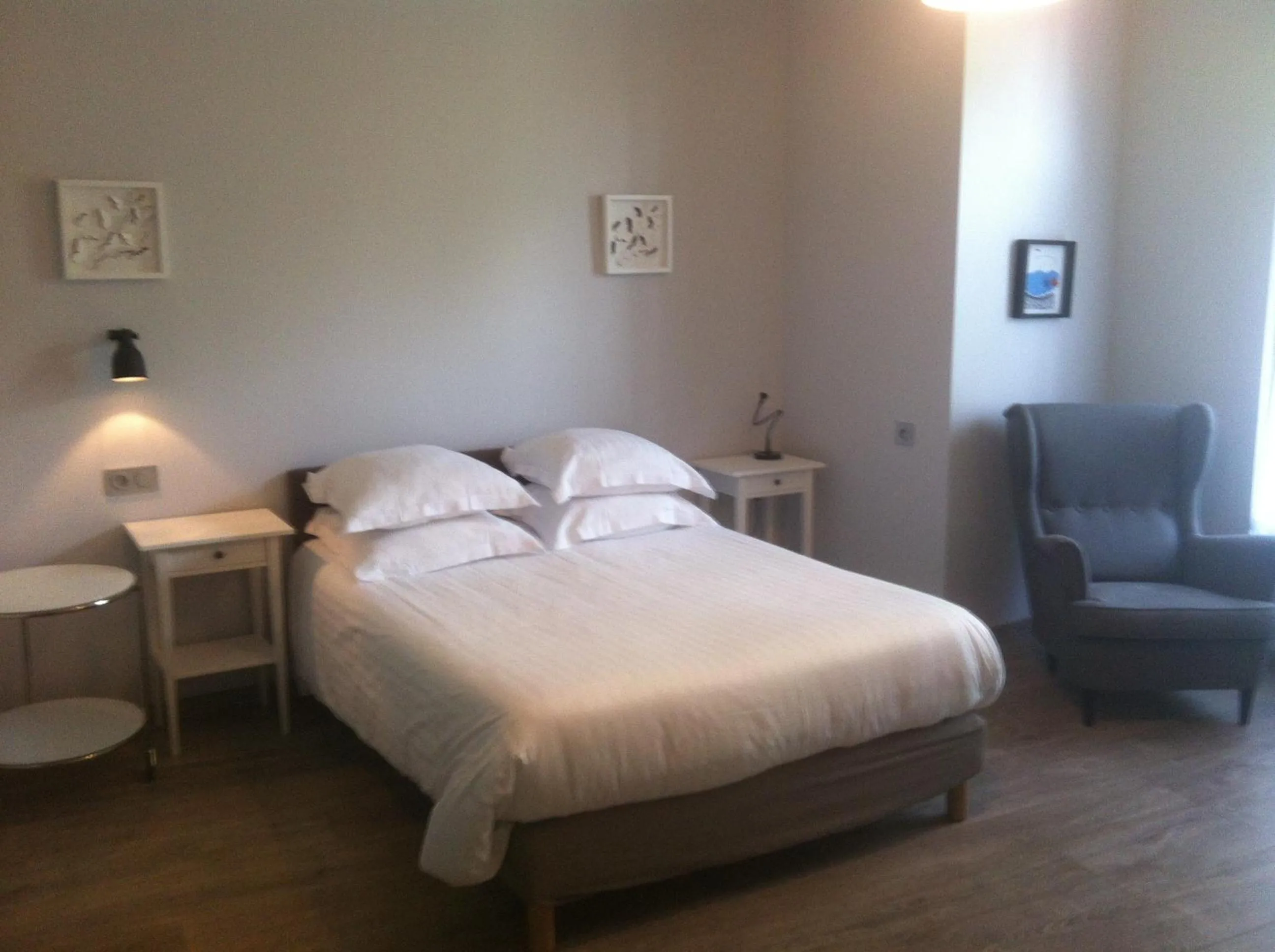 Photo of the whole room in Vichy Résidencia