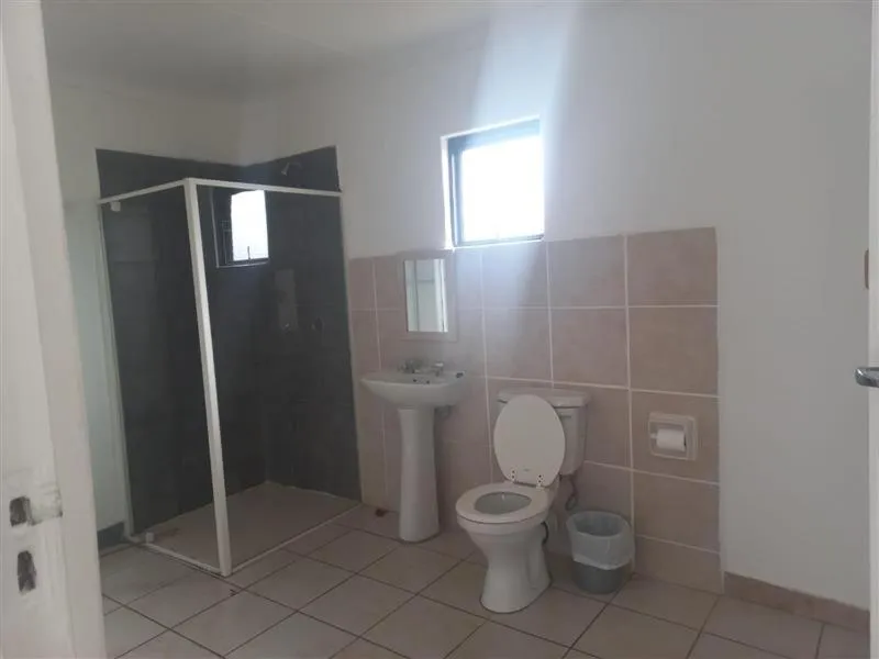 Shower in First Group Hole in the Wall