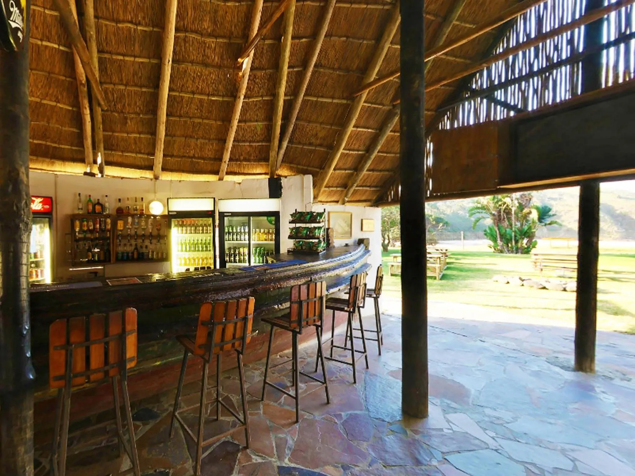 Lounge or bar in First Group Hole in the Wall