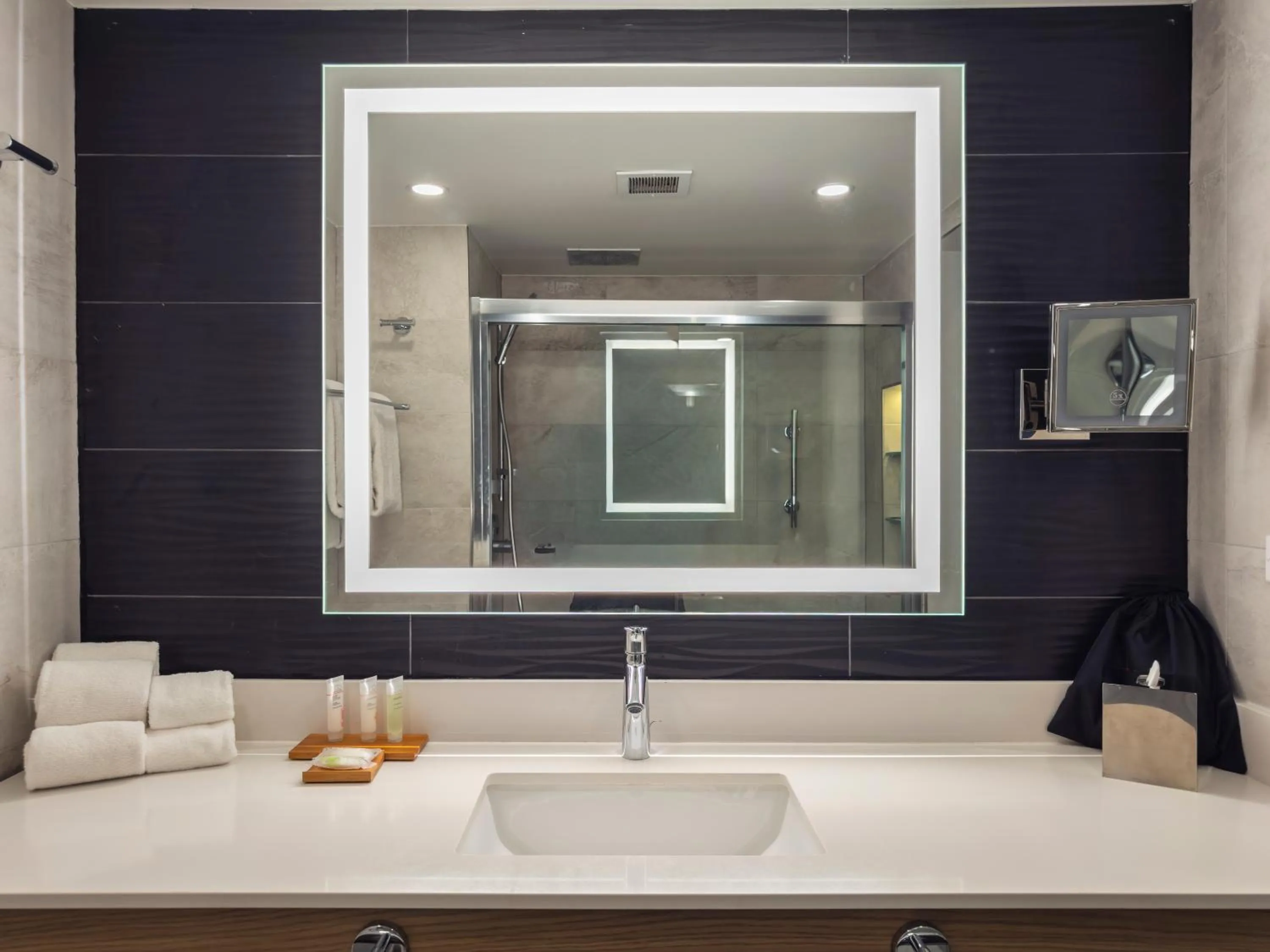 Bathroom in Radisson Hotel Trinidad