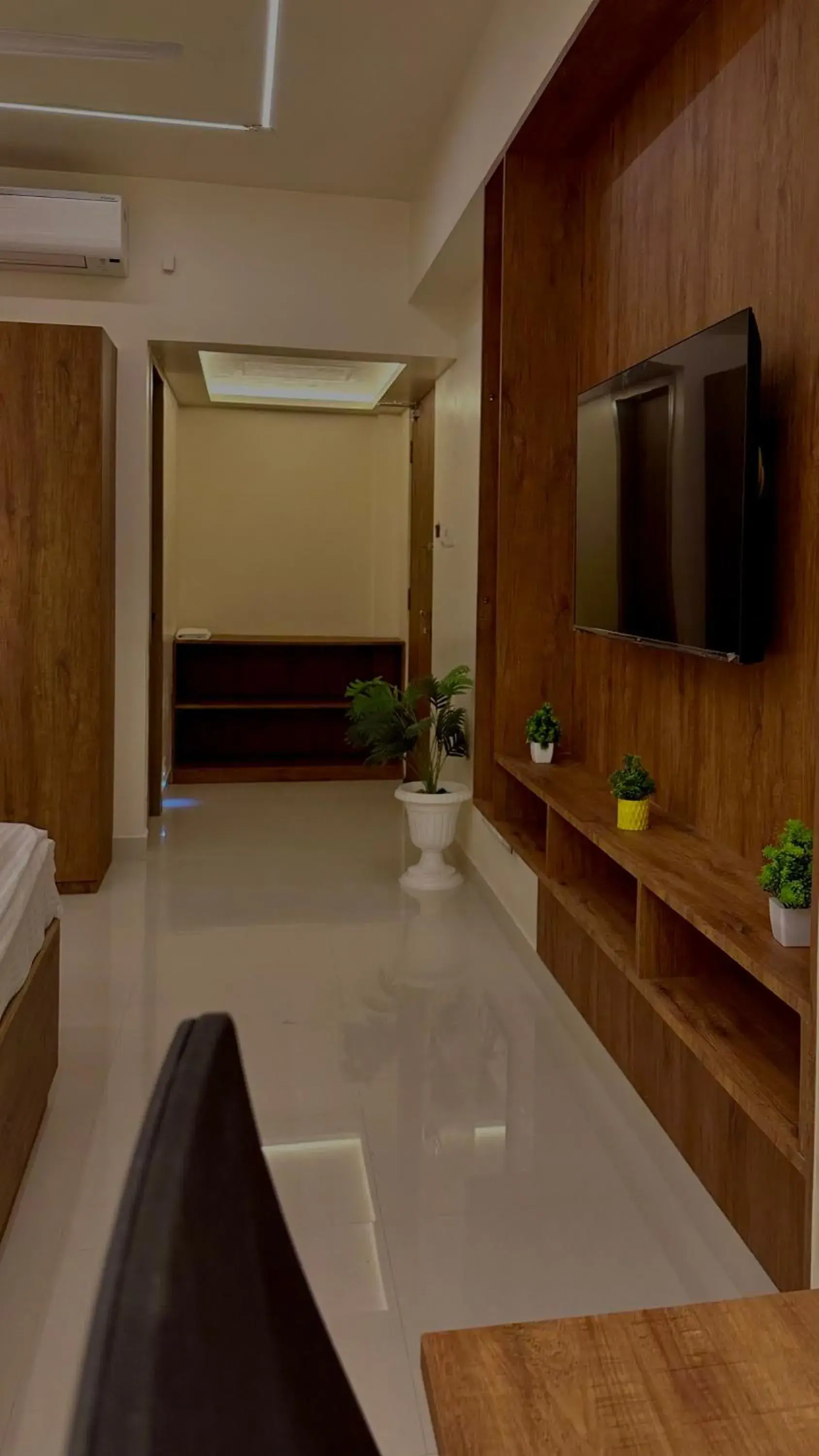 Communal lounge/ TV room, Bed in DrizzleDrop Inn Chennai Communal lounge/ TV room, Bed in DrizzleDrop Inn Chennai