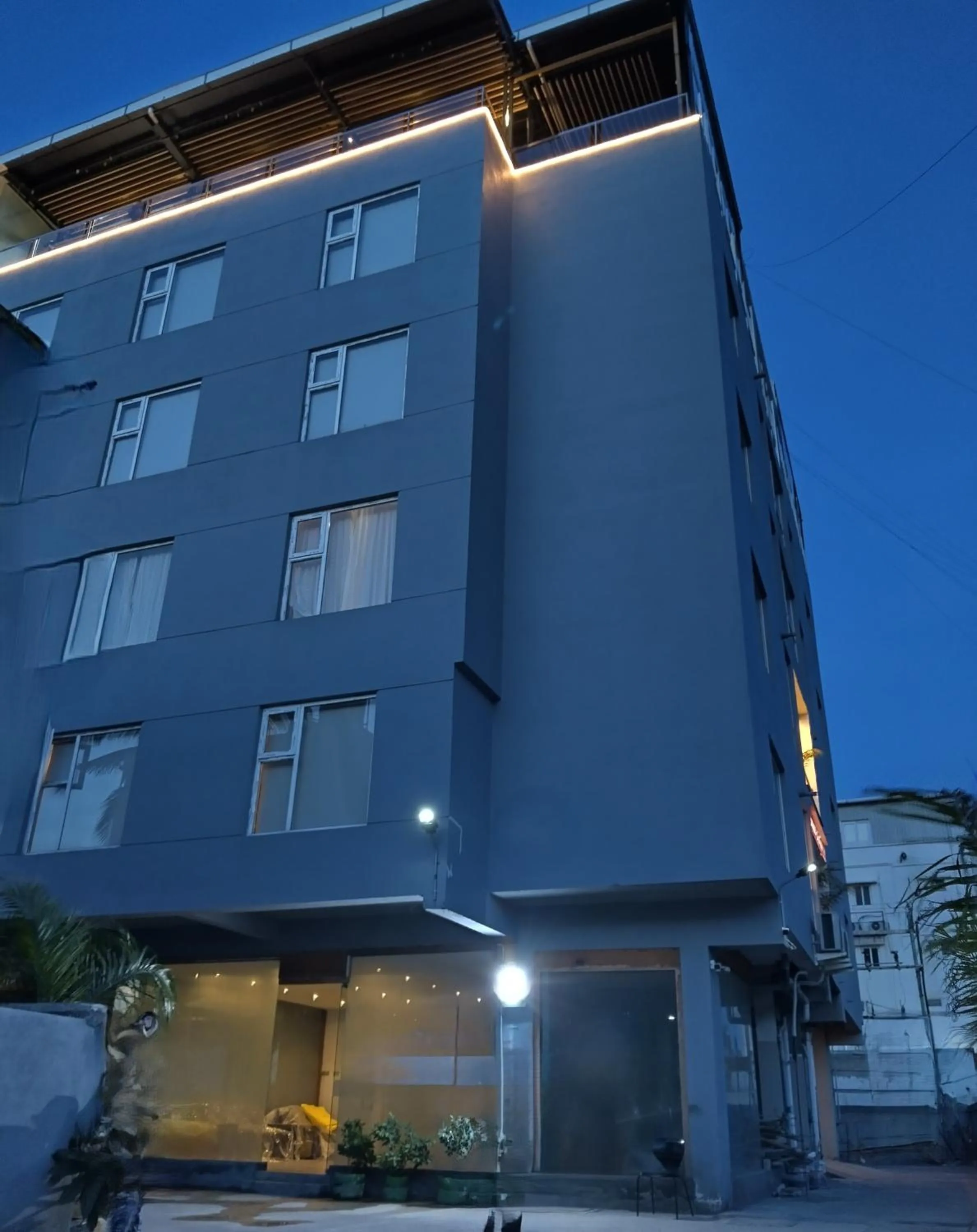 Property building in DrizzleDrop Inn Chennai