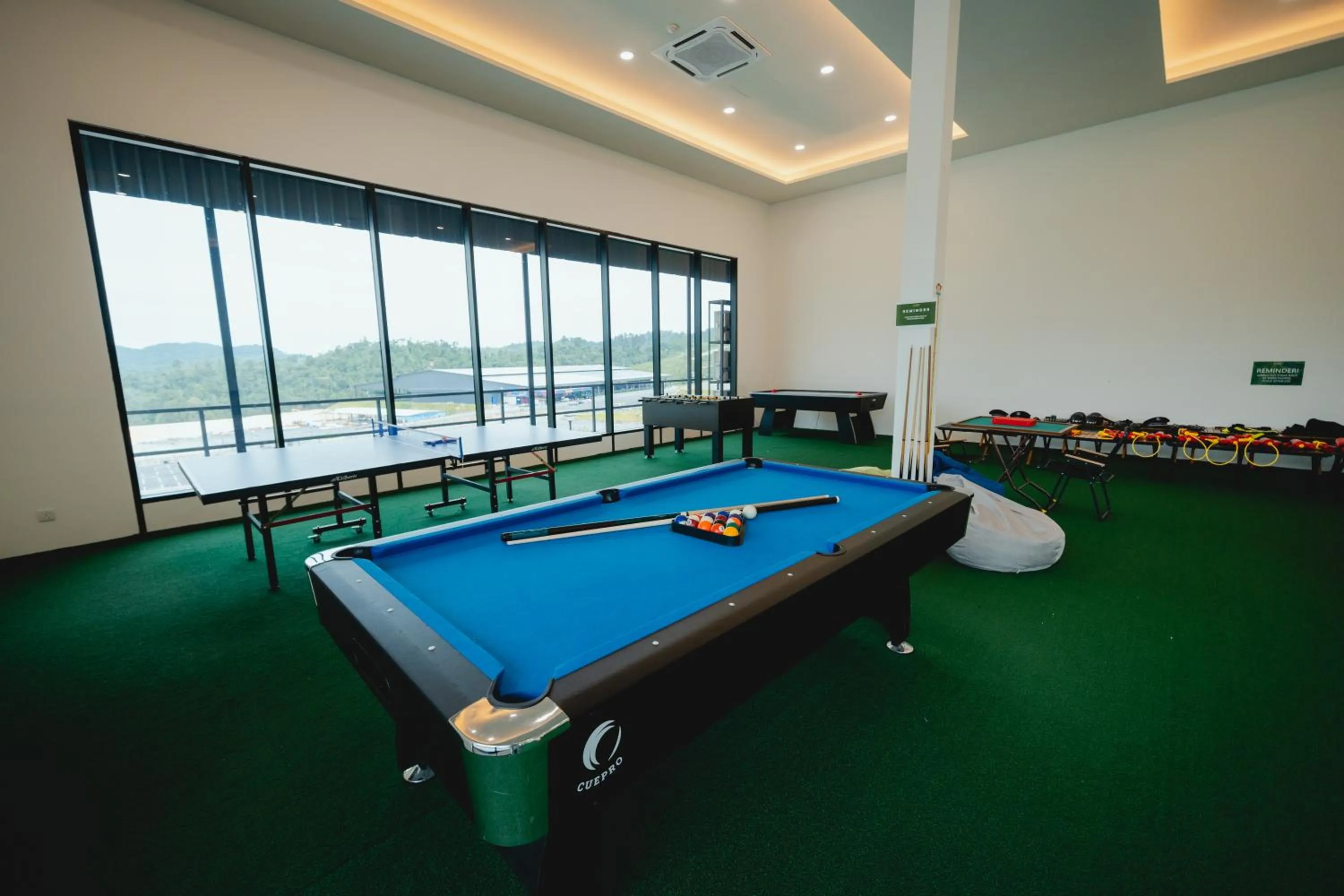 Billiard in Monkeys Canopy Resort
