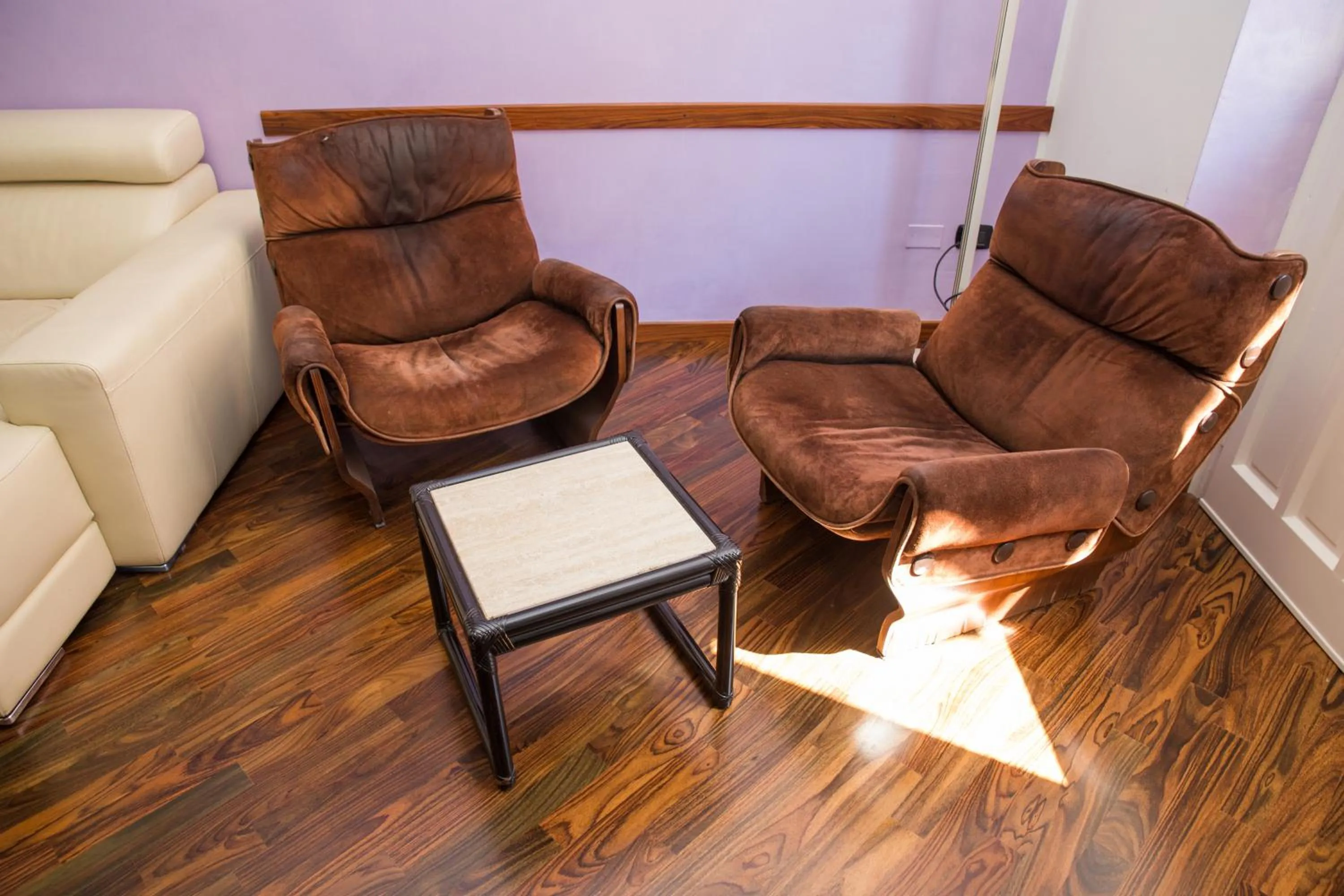 Seating area in Domus Regis
