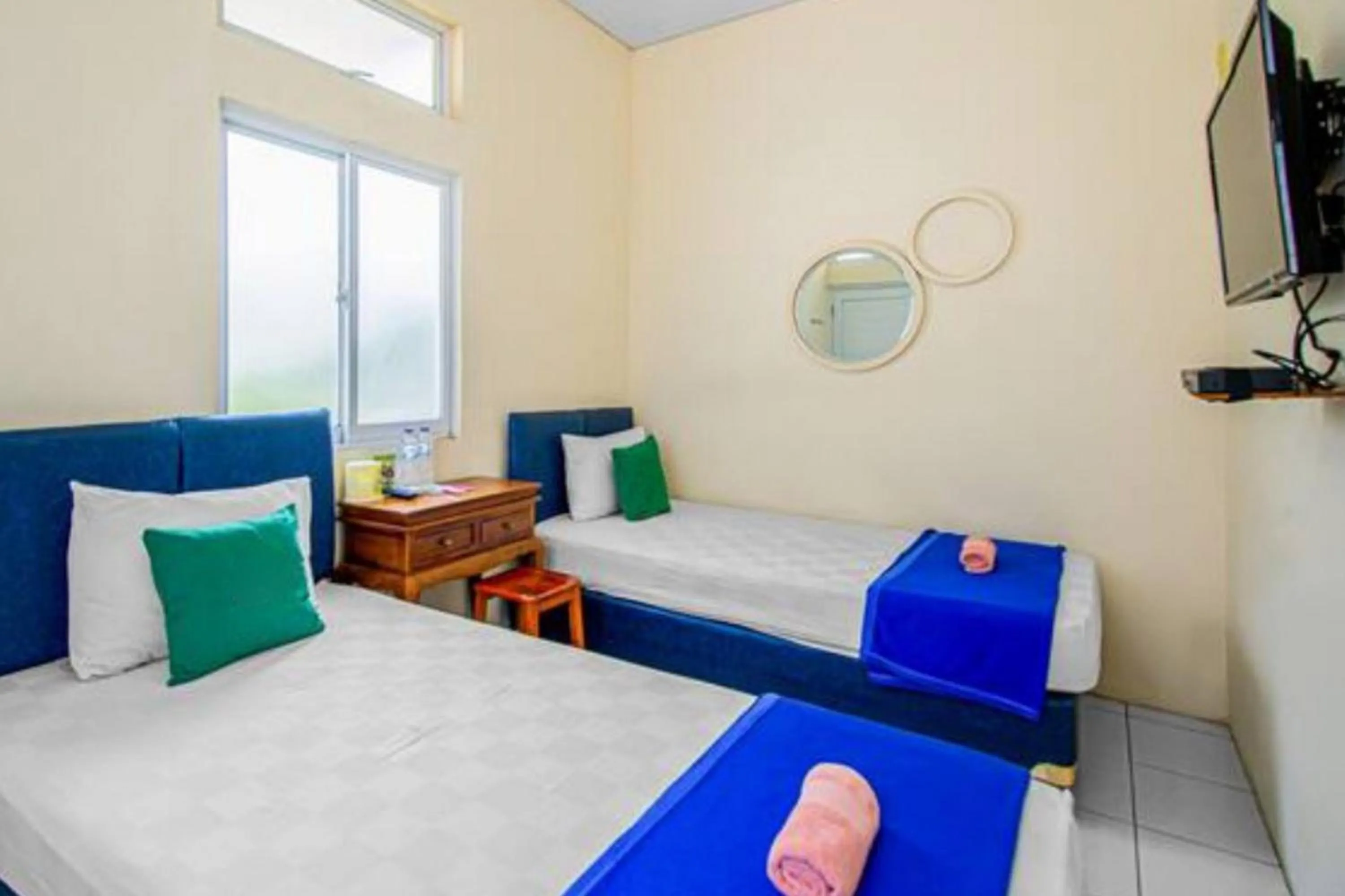 Standard Twin Room in Homestay Helinium RedPartner