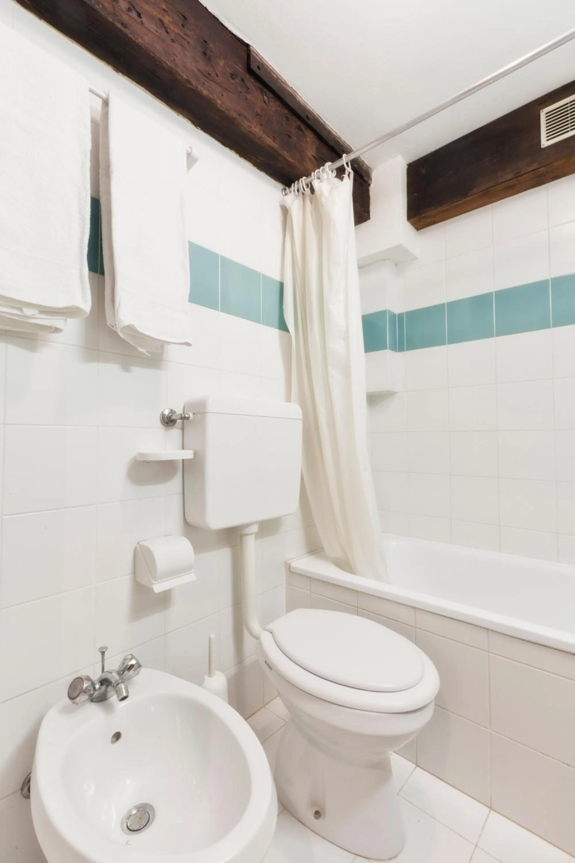 Toilet in Palazzetto San Lio, Rialto