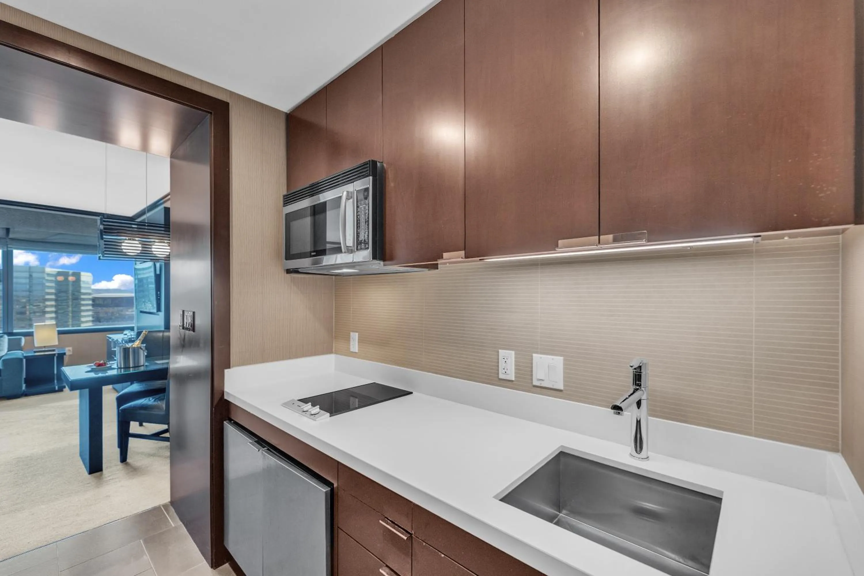 Kitchen or kitchenette in VDARA HOTEL Premium Studio Suite * FREE VALET PARKING