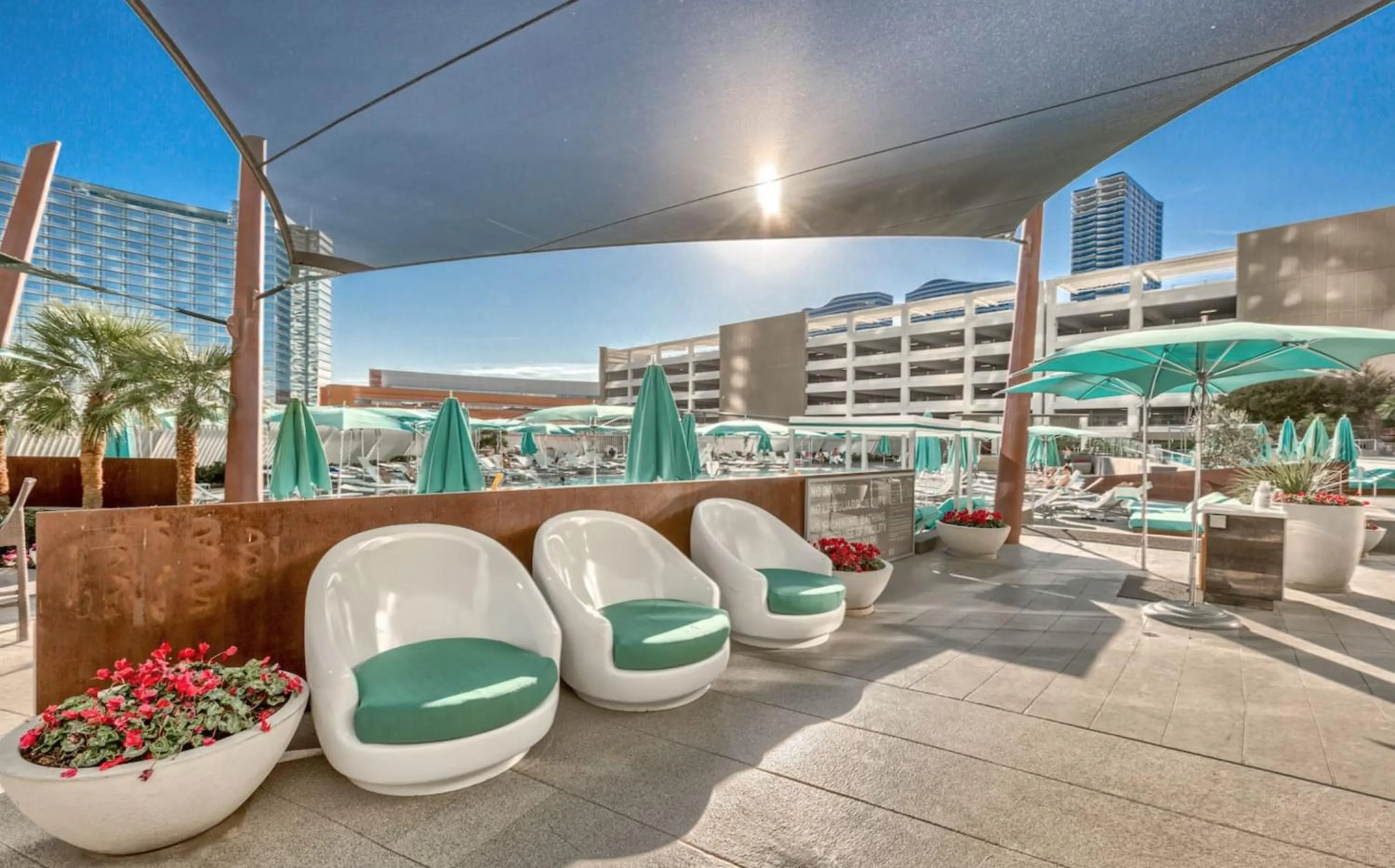 Day in VDARA HOTEL Premium Studio Suite * FREE VALET PARKING