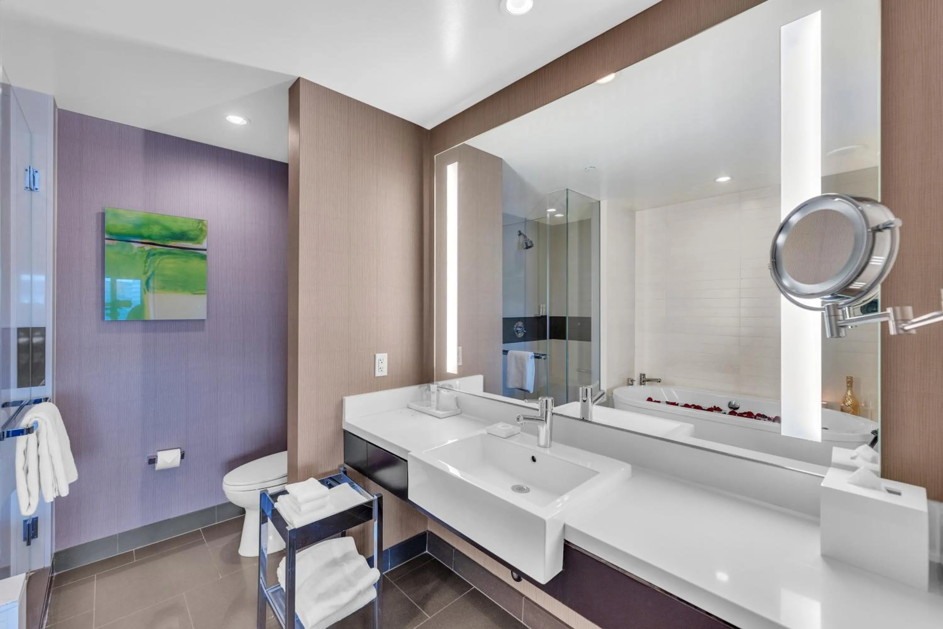 Bathroom in VDARA HOTEL Premium Studio Suite * FREE VALET PARKING