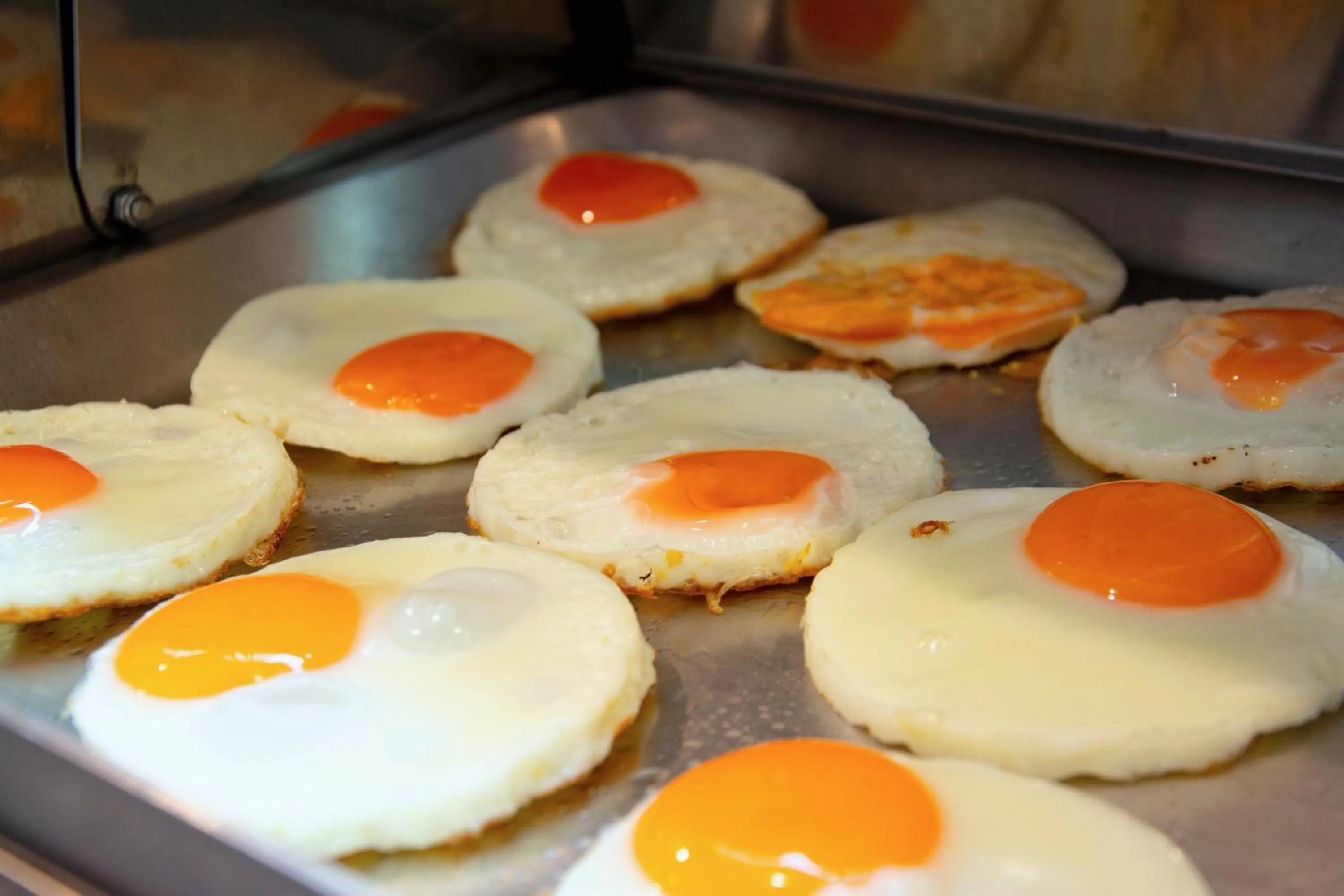 Breakfast in Elite Suites Patong