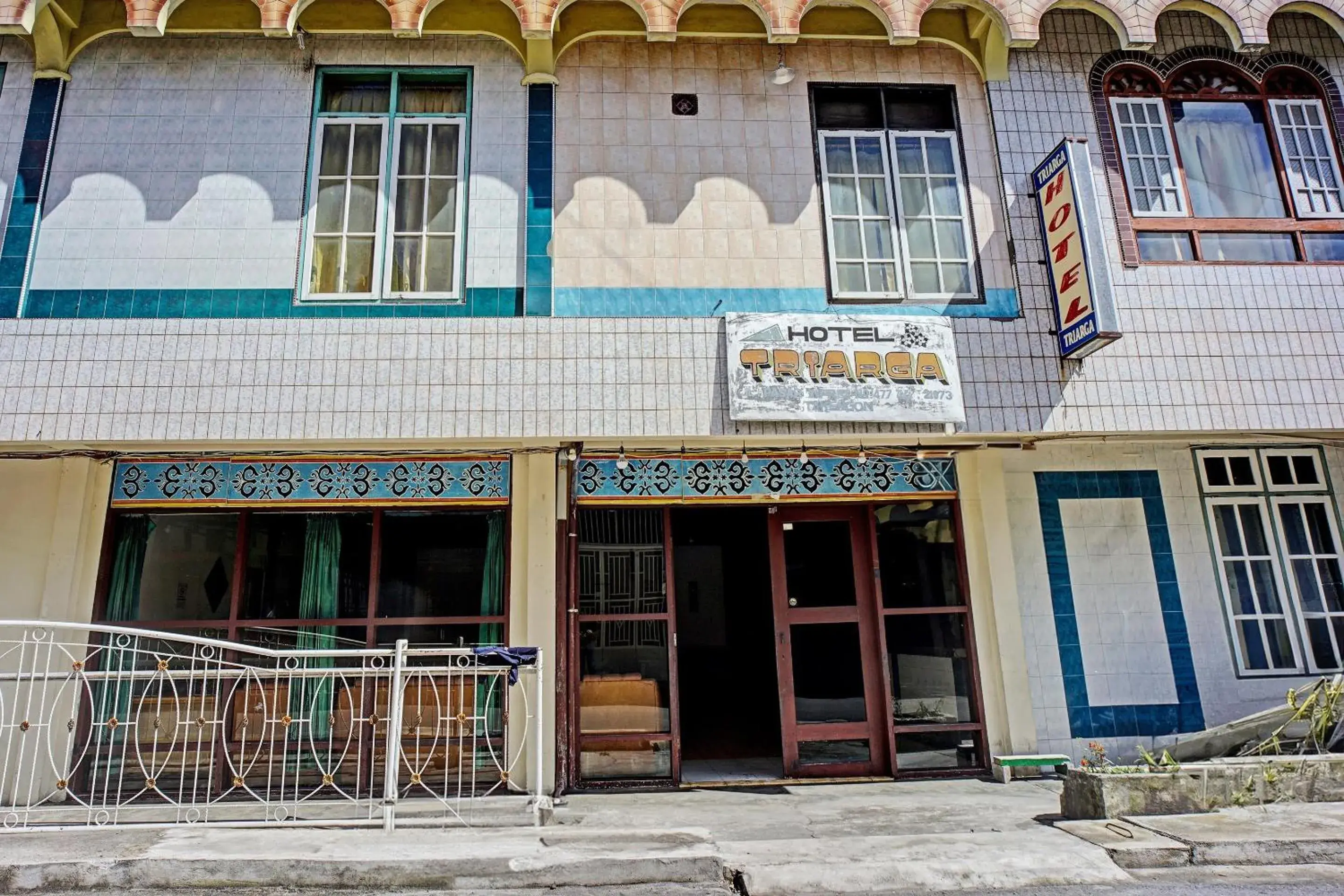 Facade/entrance in Hotel O Triarga Facade/entrance in Hotel O Triarga