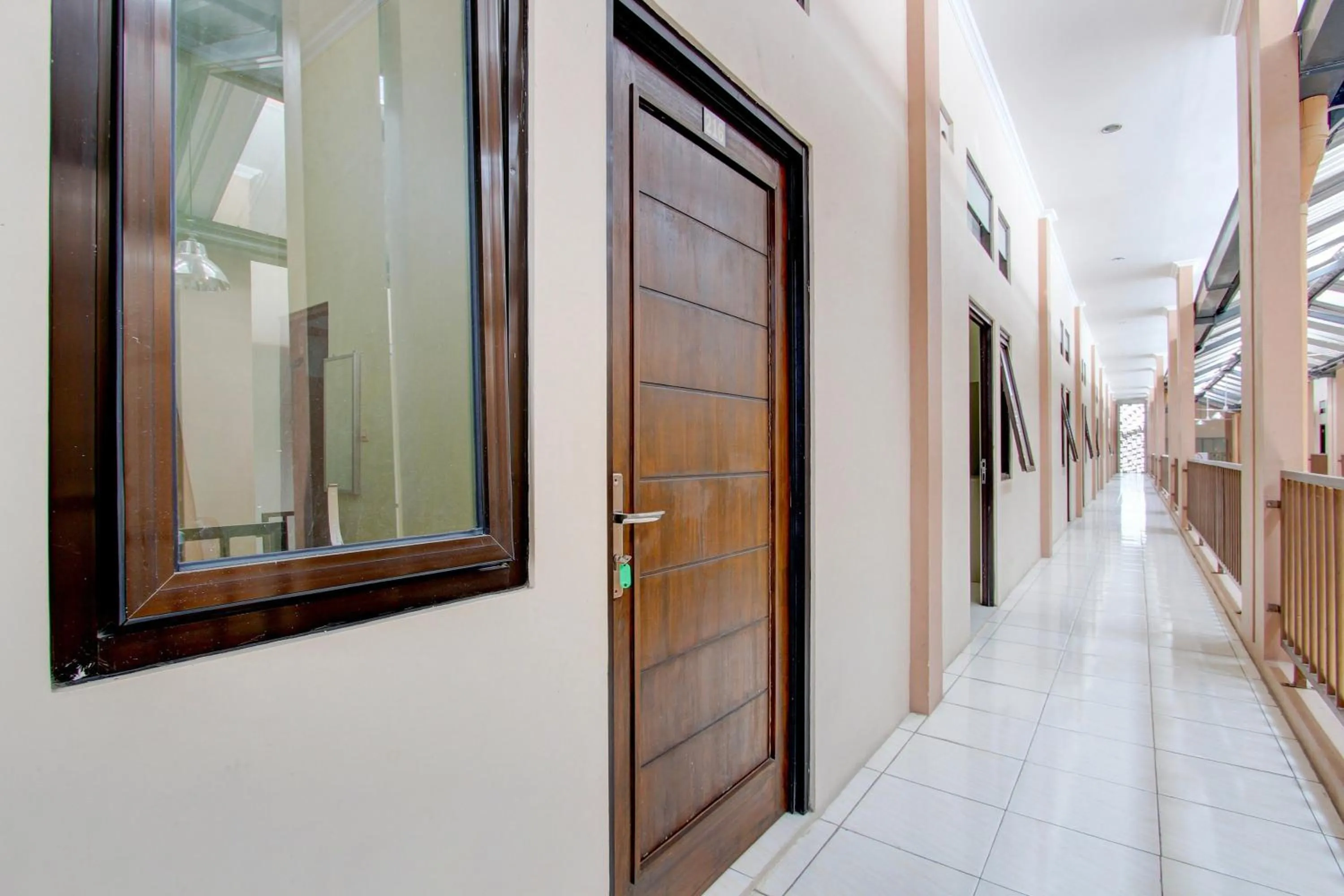 Lobby or reception in Hotel O Guest House Mulia Dua Syariah