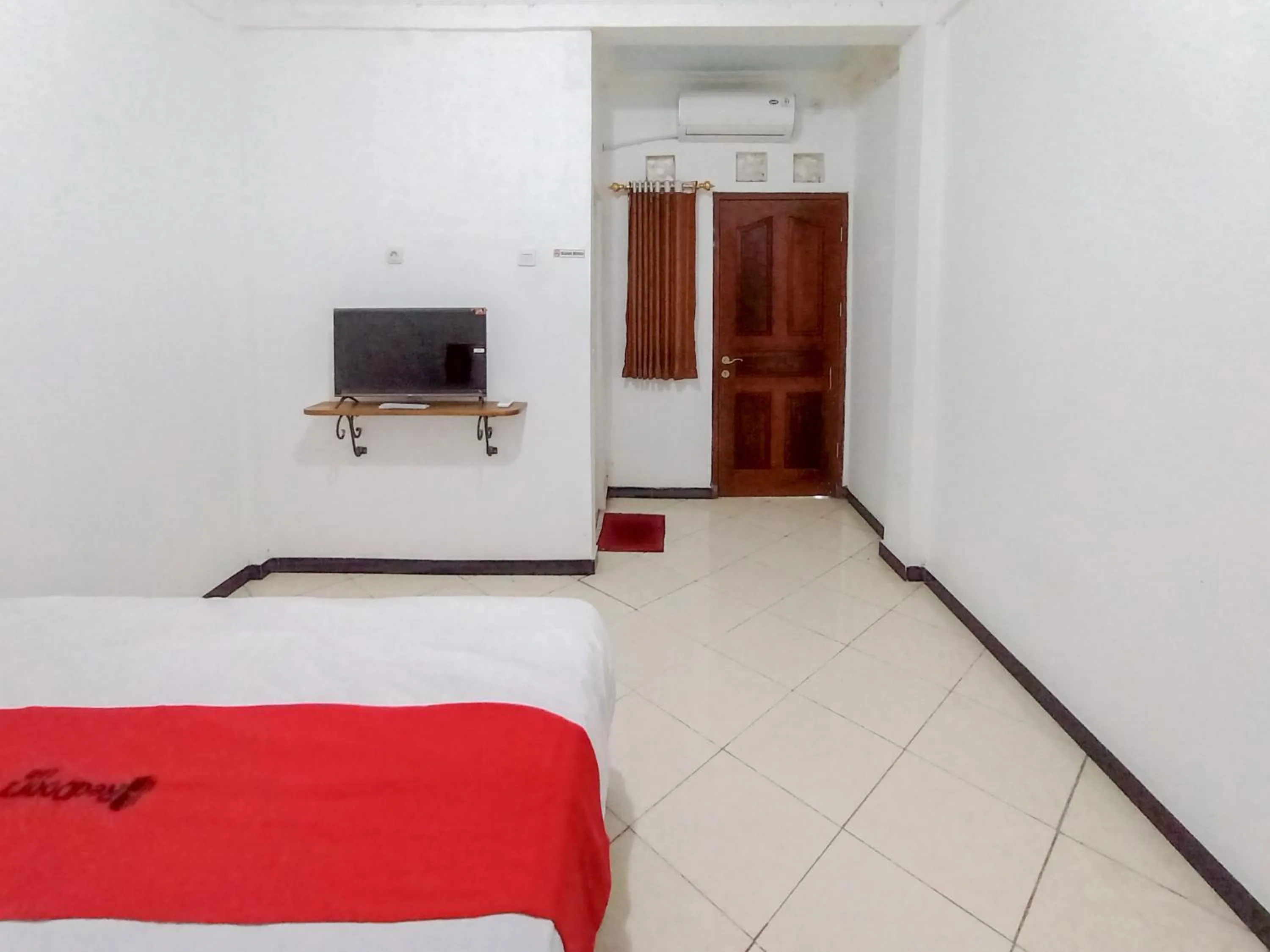 Bedroom, Bed in OYO 93253 Guest House Arundaya Syariah